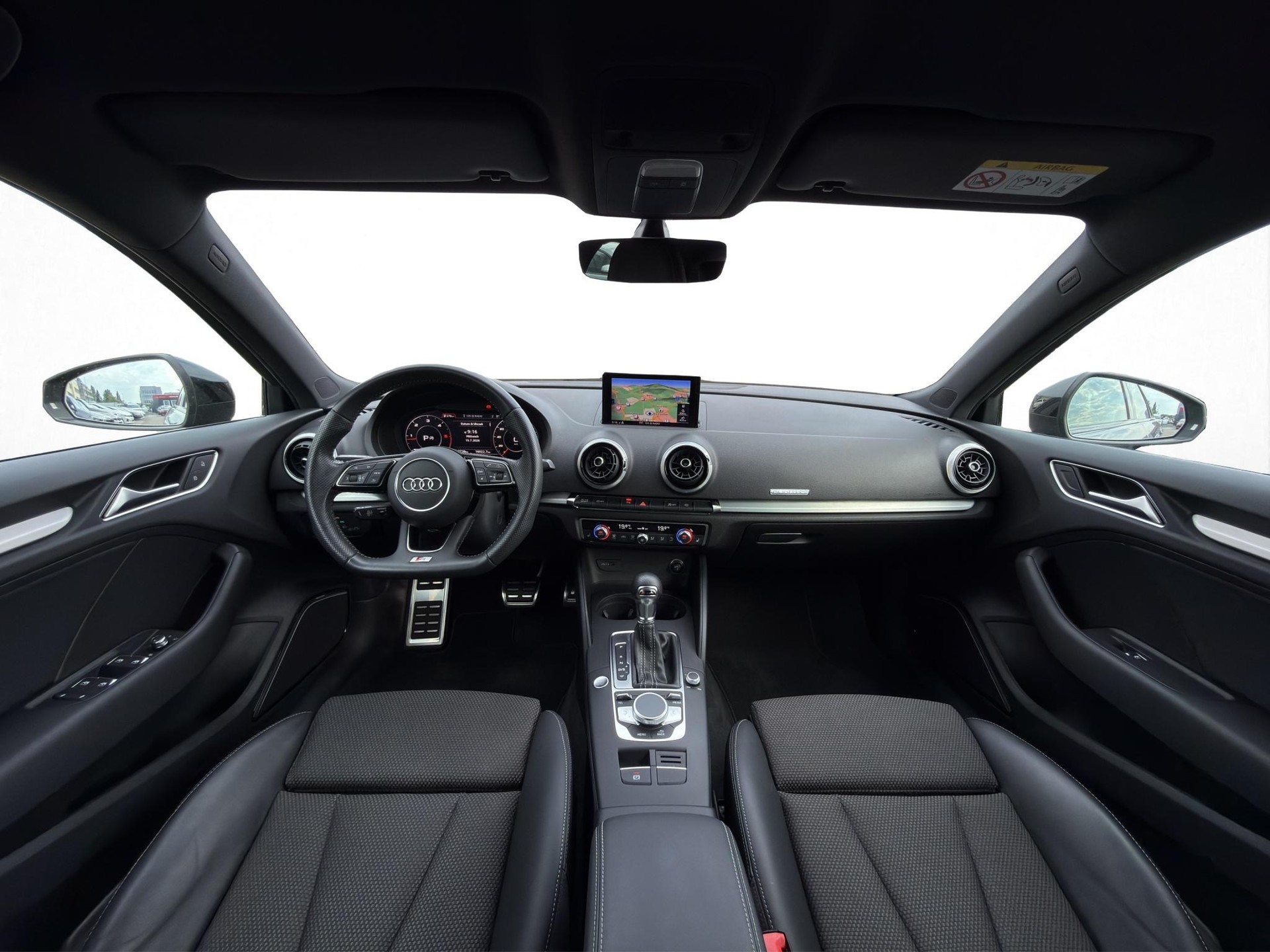 AUDI A3 Sportback 2.0 TDI 184 Sport quattro S-Tronic * S-Line * B&O Soundsystem * MMI Navi Plus *-image-14