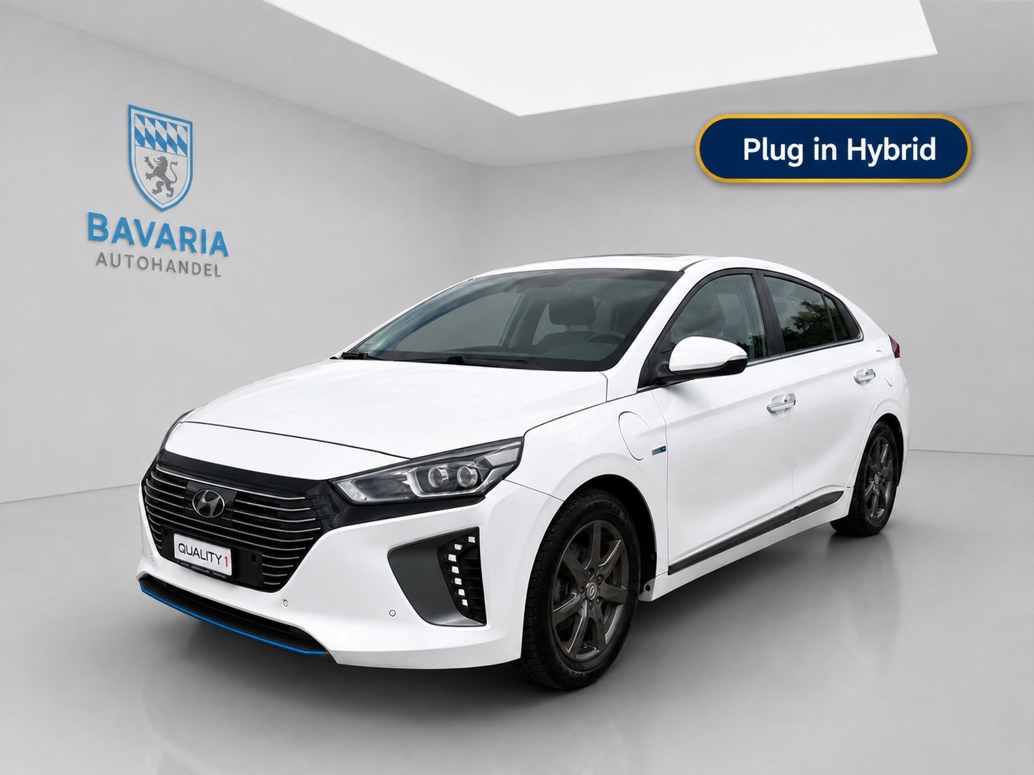 HYUNDAI Ioniq 1.6 GDi Plug in Hybrid Launch Plus DCT-image-1