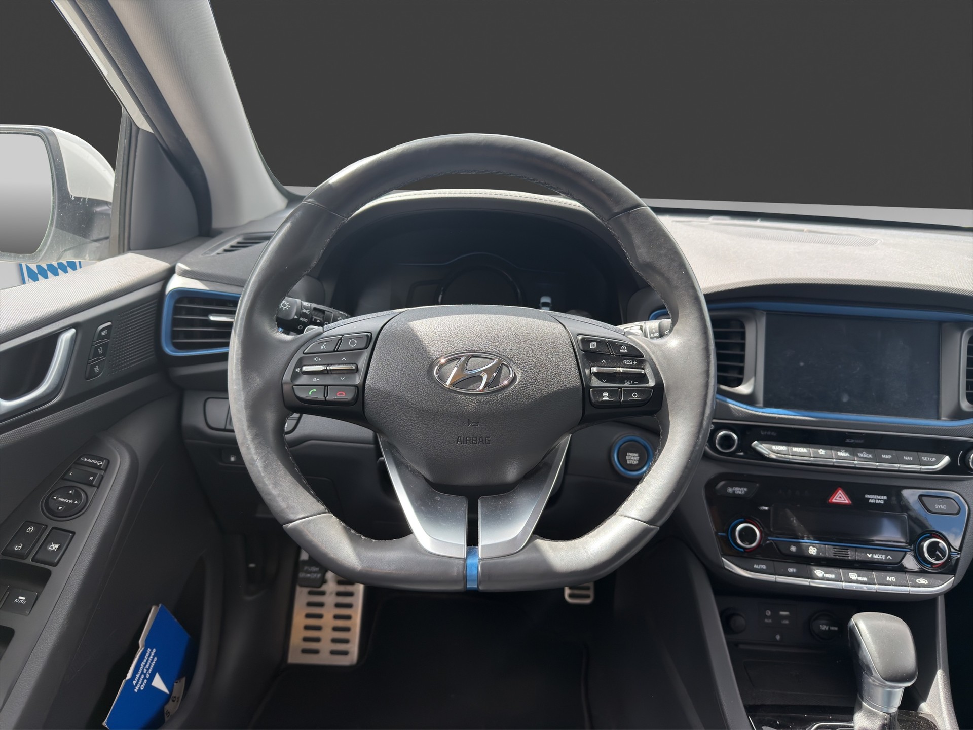 HYUNDAI Ioniq 1.6 GDi Plug in Hybrid Launch Plus DCT-image-11