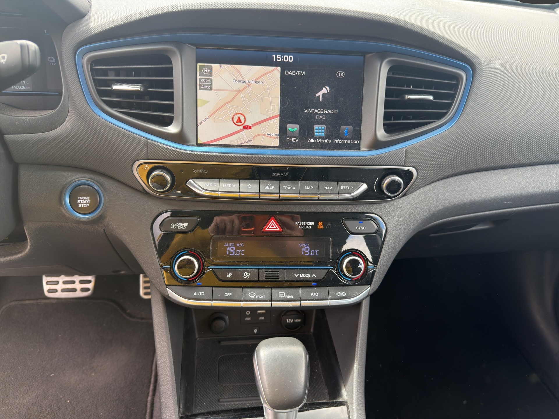 HYUNDAI Ioniq 1.6 GDi Plug in Hybrid Launch Plus DCT-image-12