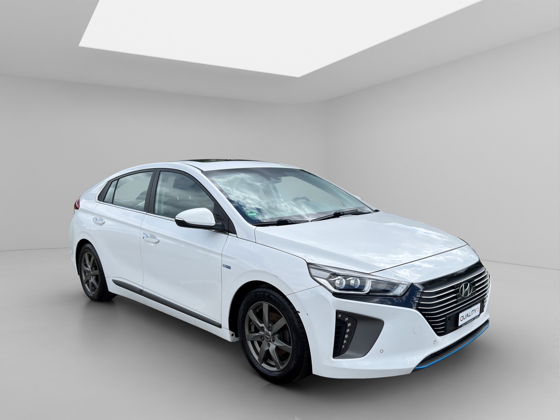 HYUNDAI Ioniq 1.6 GDi Plug in Hybrid Launch Plus DCT-image-6