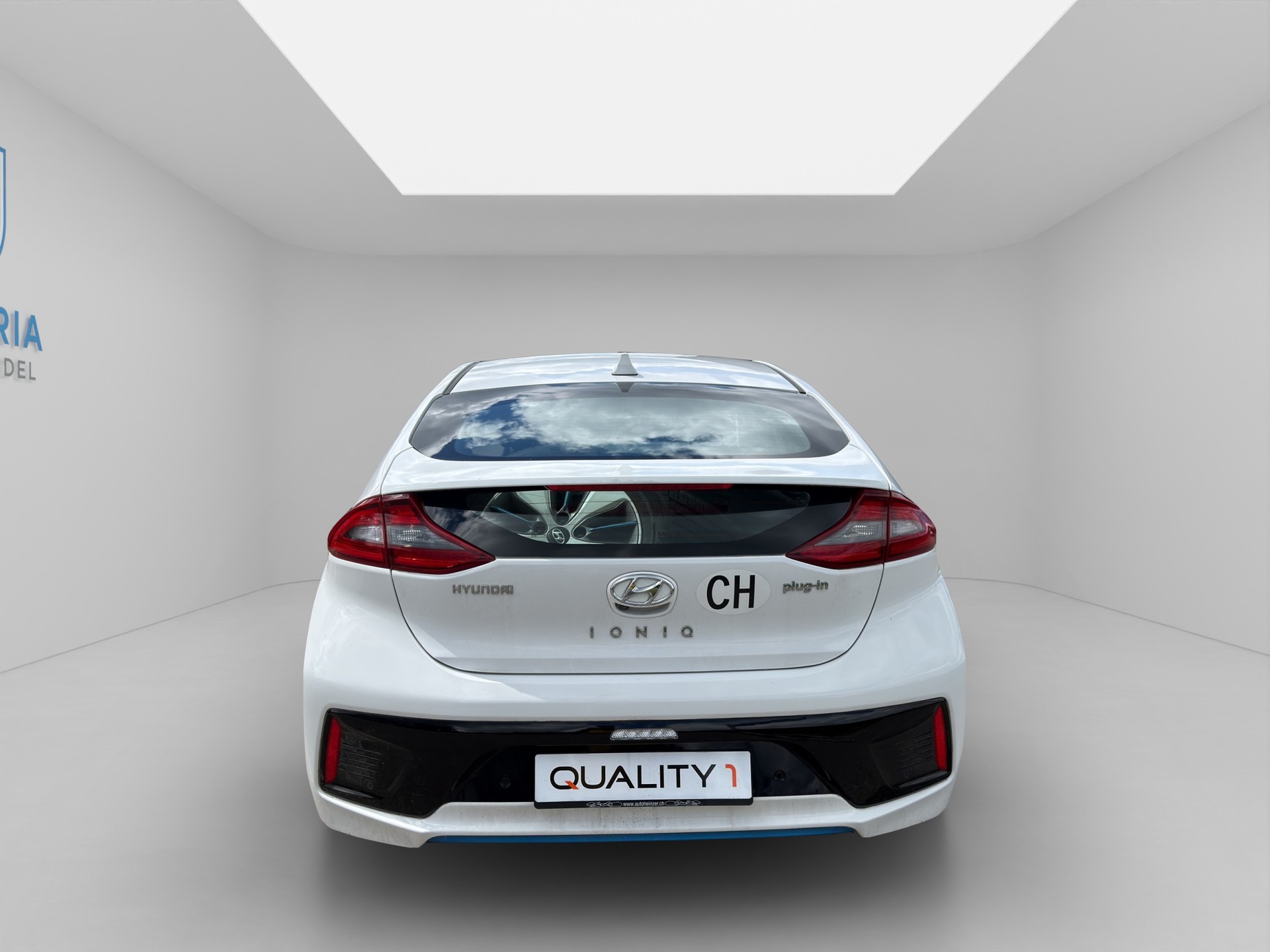 HYUNDAI Ioniq 1.6 GDi Plug in Hybrid Launch Plus DCT-image-3
