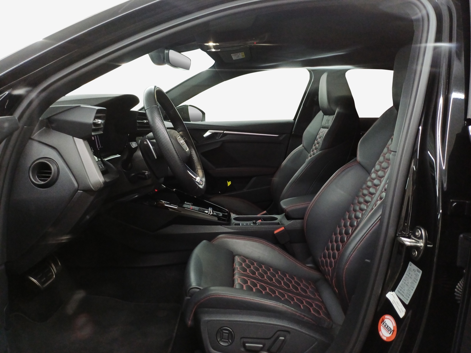 AUDI RS3 Limousine 2.5 TSI quattro S-tronic-image-7