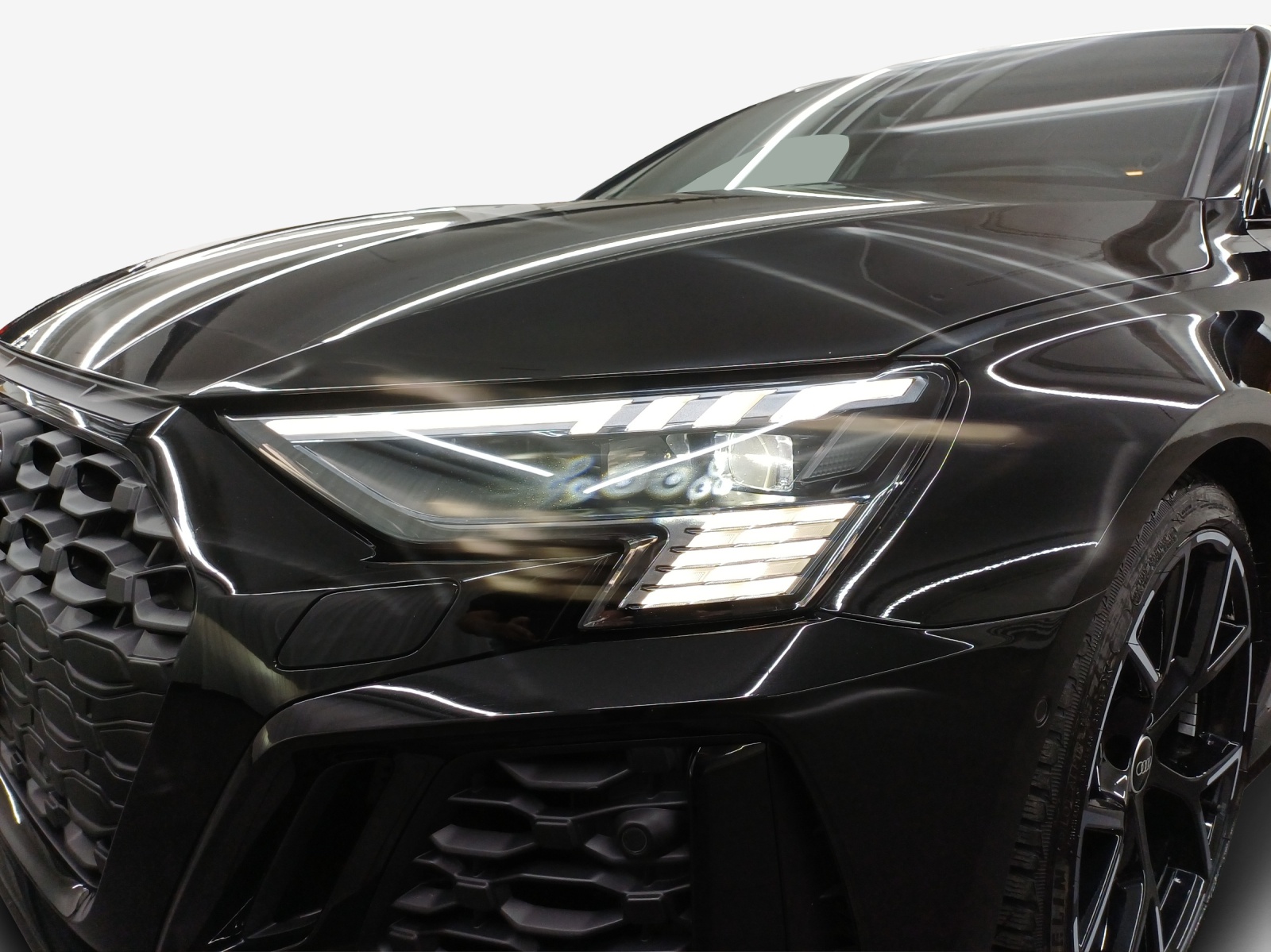 AUDI RS3 Limousine 2.5 TSI quattro S-tronic-image-15