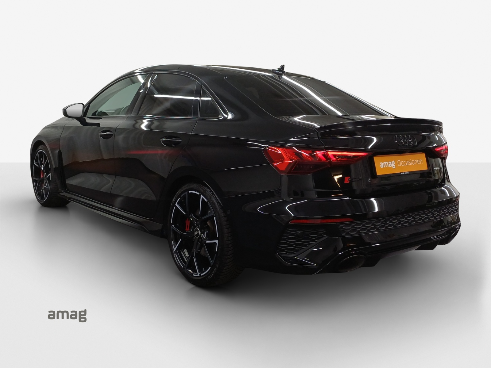 AUDI RS3 Limousine 2.5 TSI quattro S-tronic-showroom-element-2