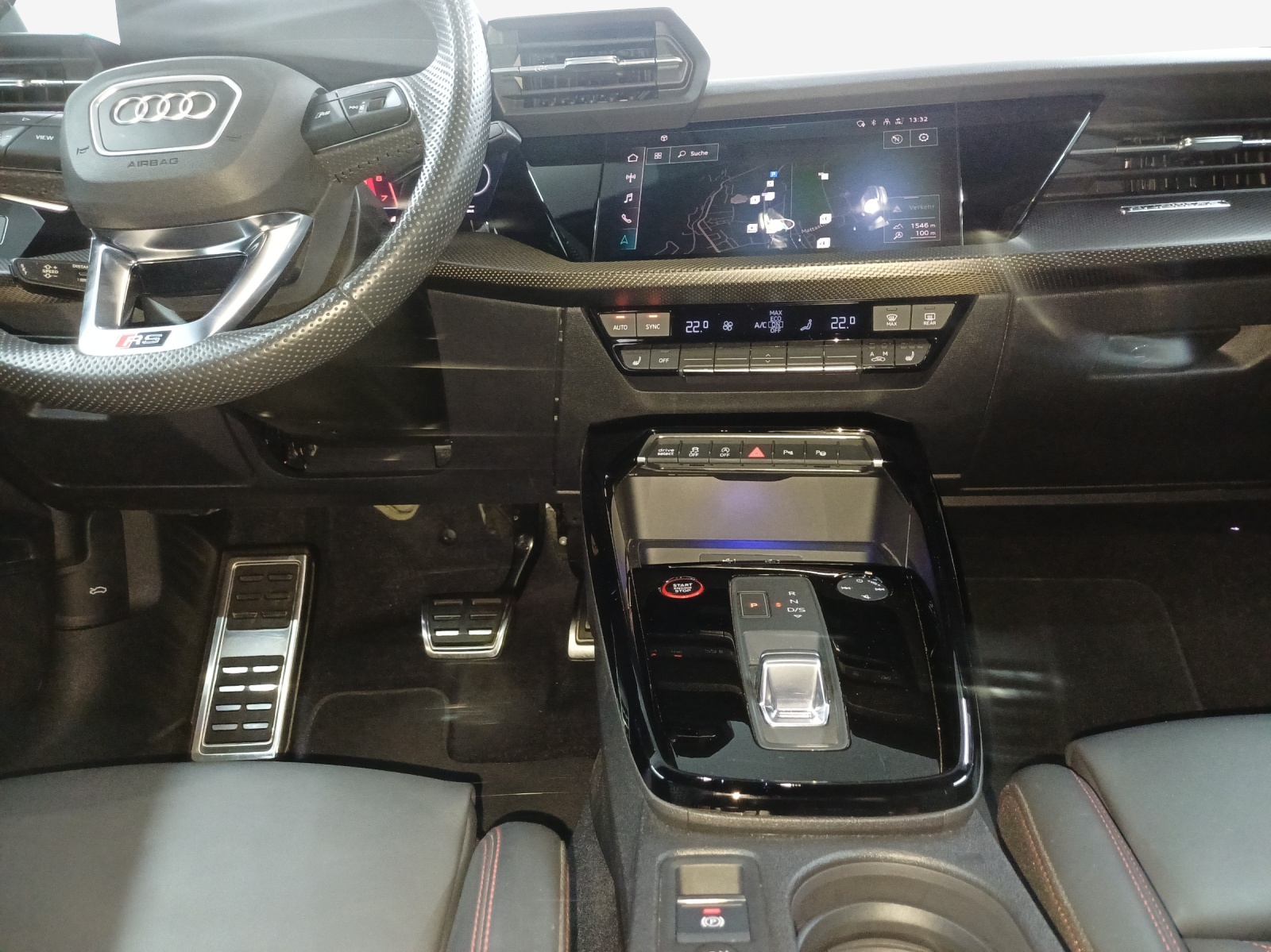 AUDI RS3 Limousine 2.5 TSI quattro S-tronic-image-8