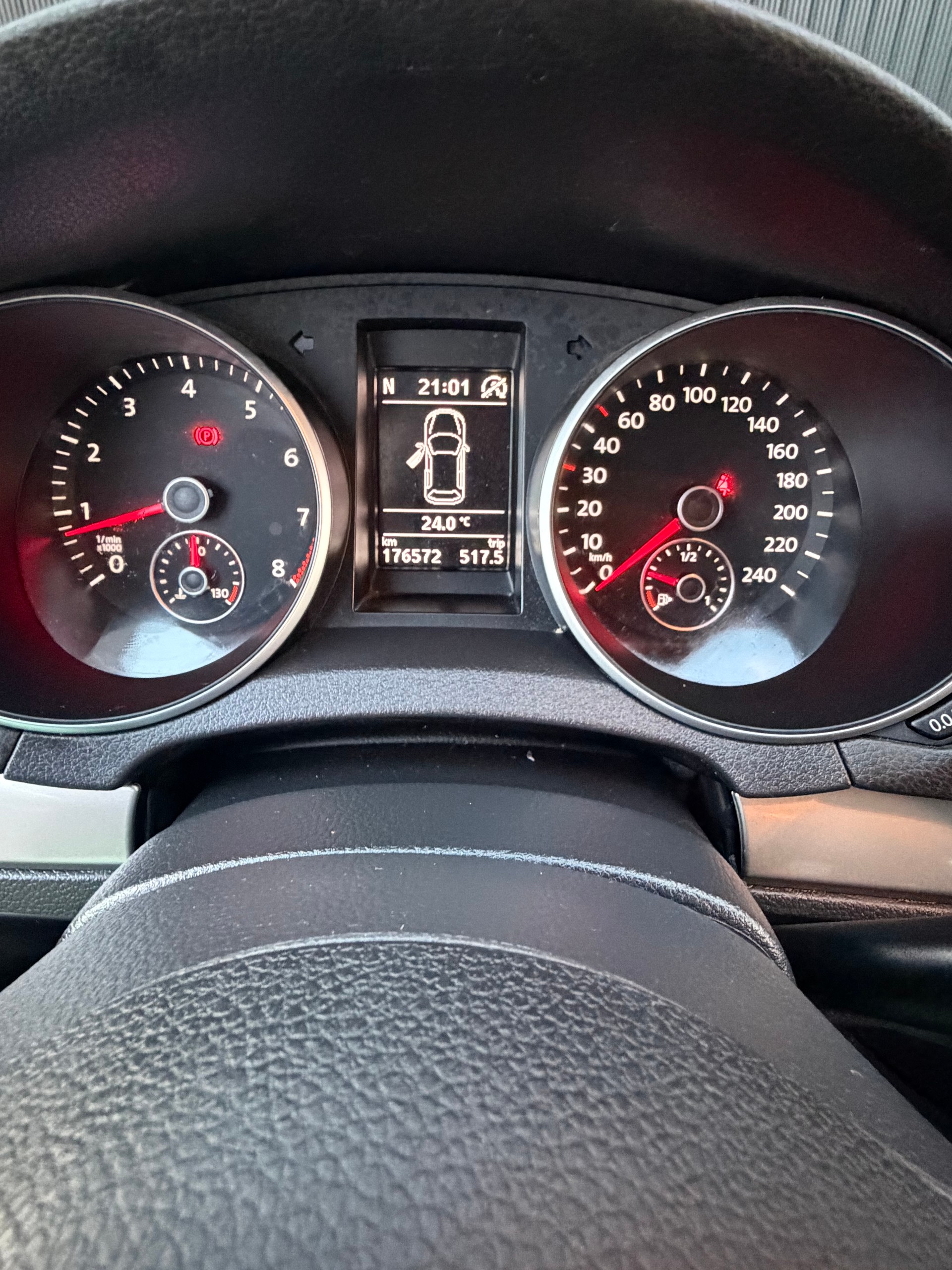 VW Golf 1.2 TSI BlueMotion Technology Team-image-10