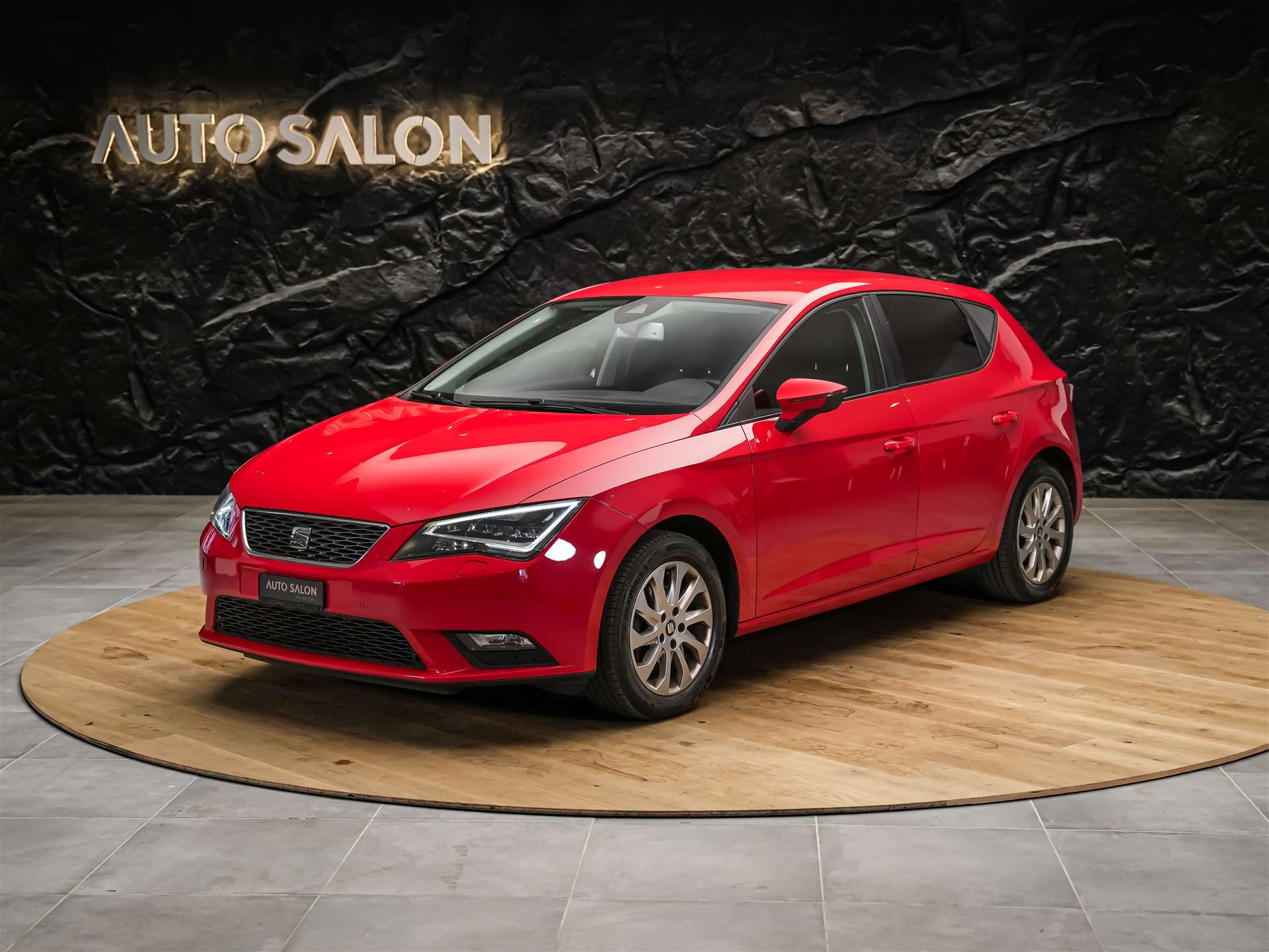 SEAT Leon 1.6 TDI Style *CH Auto*Sitzheizung*LED Scheinwerfer*