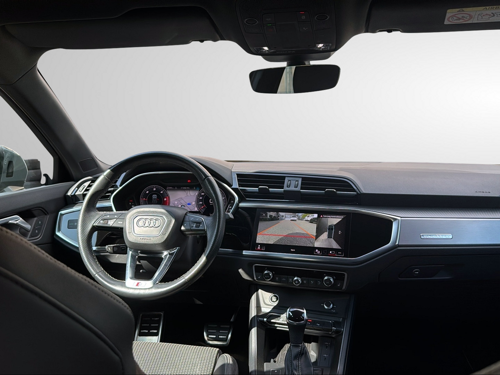 AUDI Q3 35 TDI Attraction quattro S-tronic-image-25