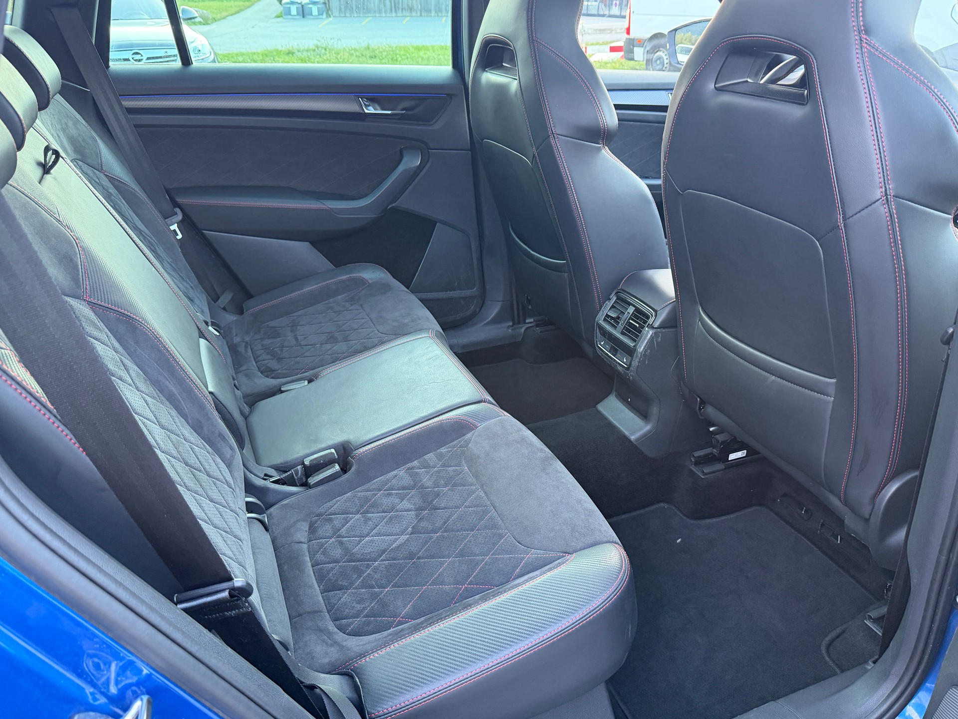 SKODA Kodiaq 2.0 Bi-TDI SCR RS 4x4 DSG-image-12