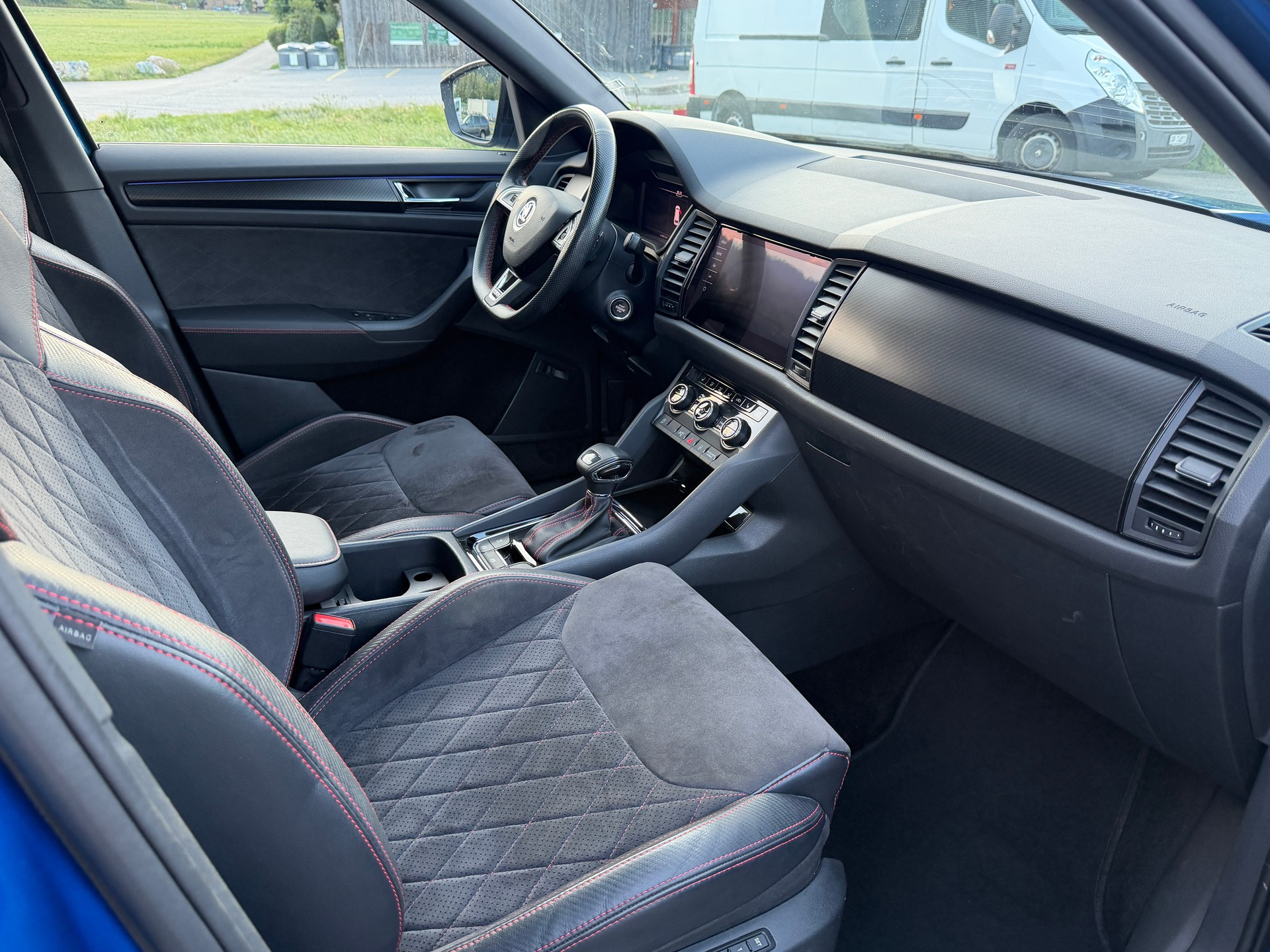 SKODA Kodiaq 2.0 Bi-TDI SCR RS 4x4 DSG-image-8