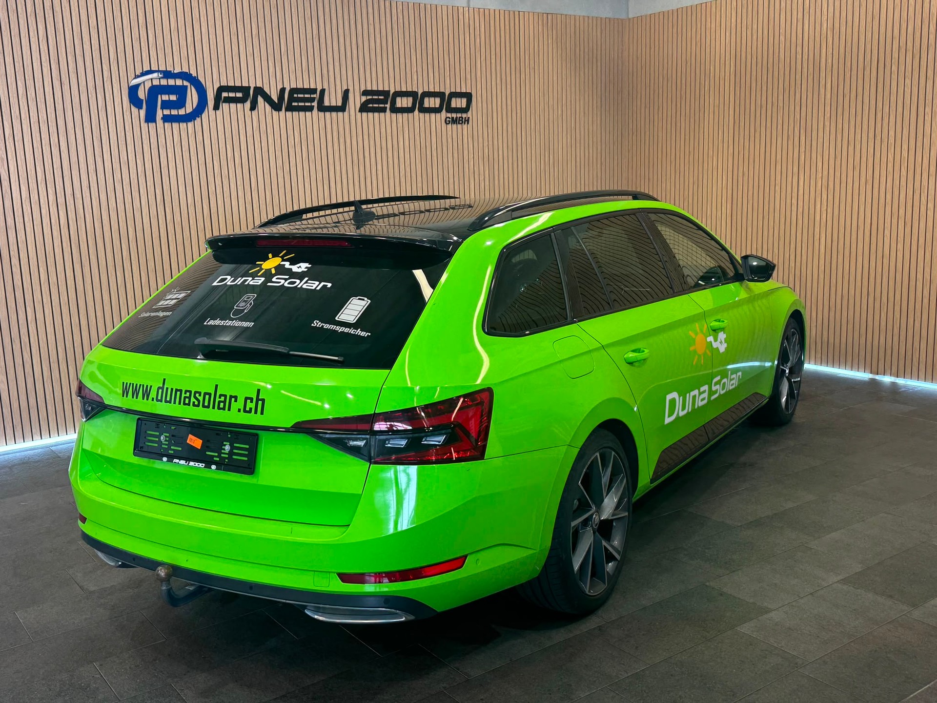 SKODA Superb Combi 2.0 TDi SportLine 4x4 DSG-image-1