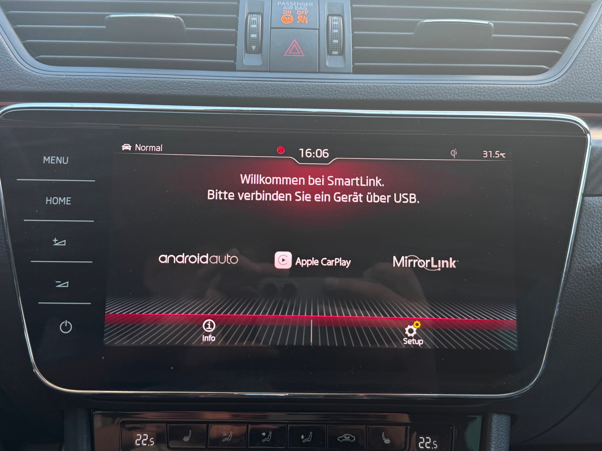 SKODA Superb Combi 2.0 TDi SportLine 4x4 DSG-image-6