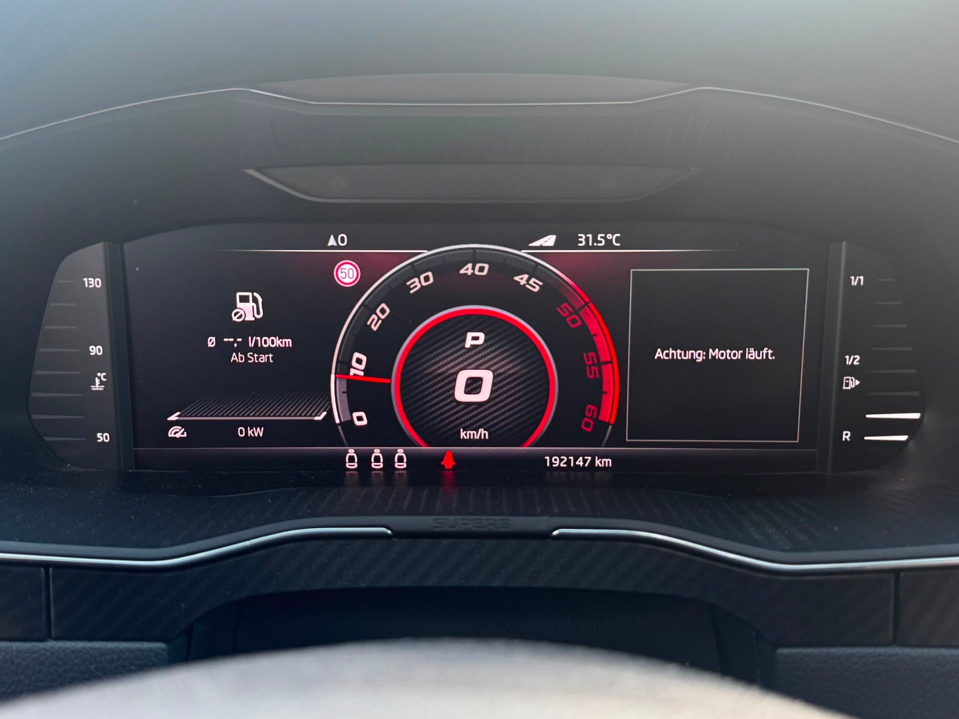 SKODA Superb Combi 2.0 TDi SportLine 4x4 DSG-image-7