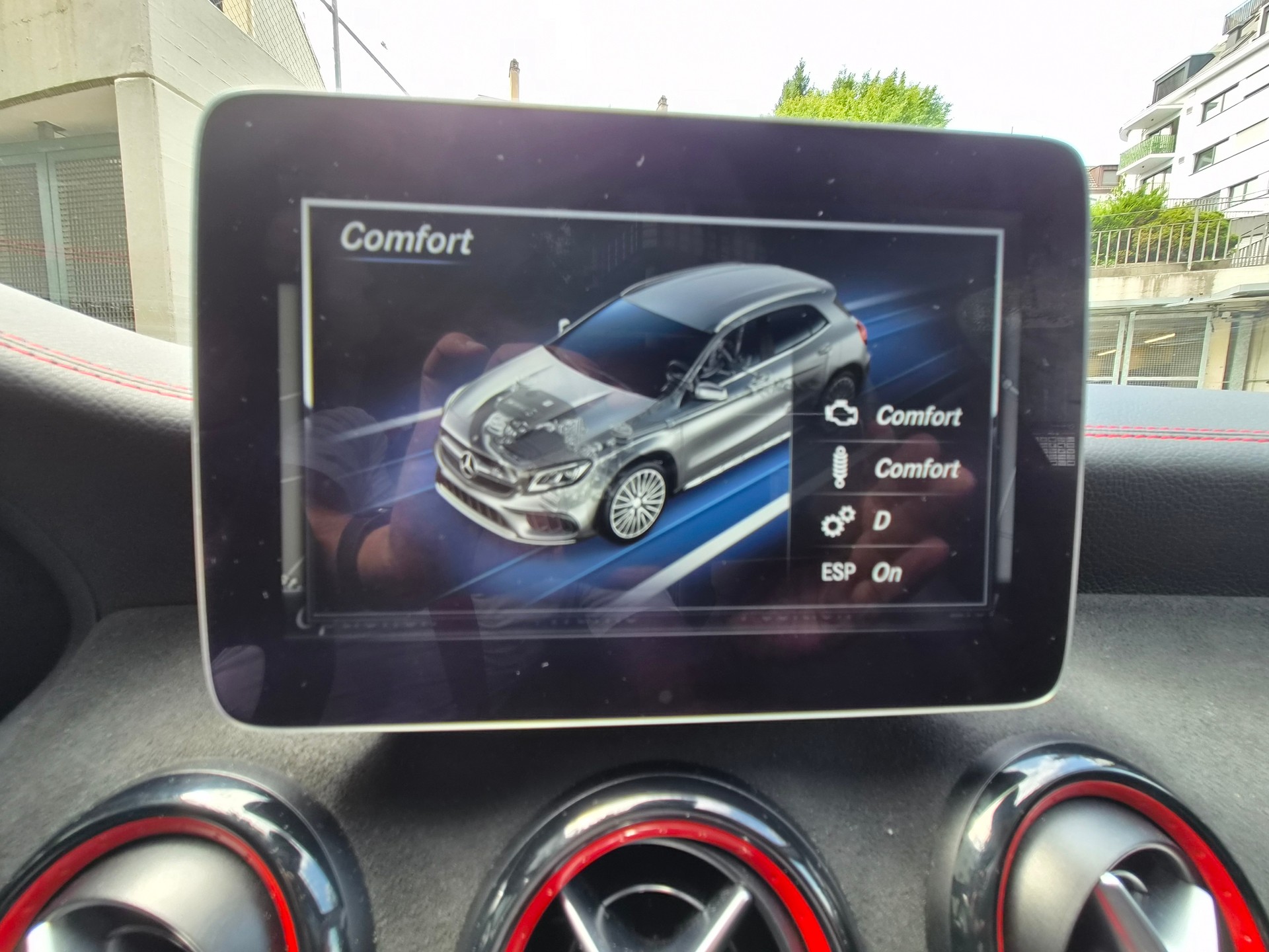 MERCEDES-BENZ GLA 45 AMG 4m-image-14