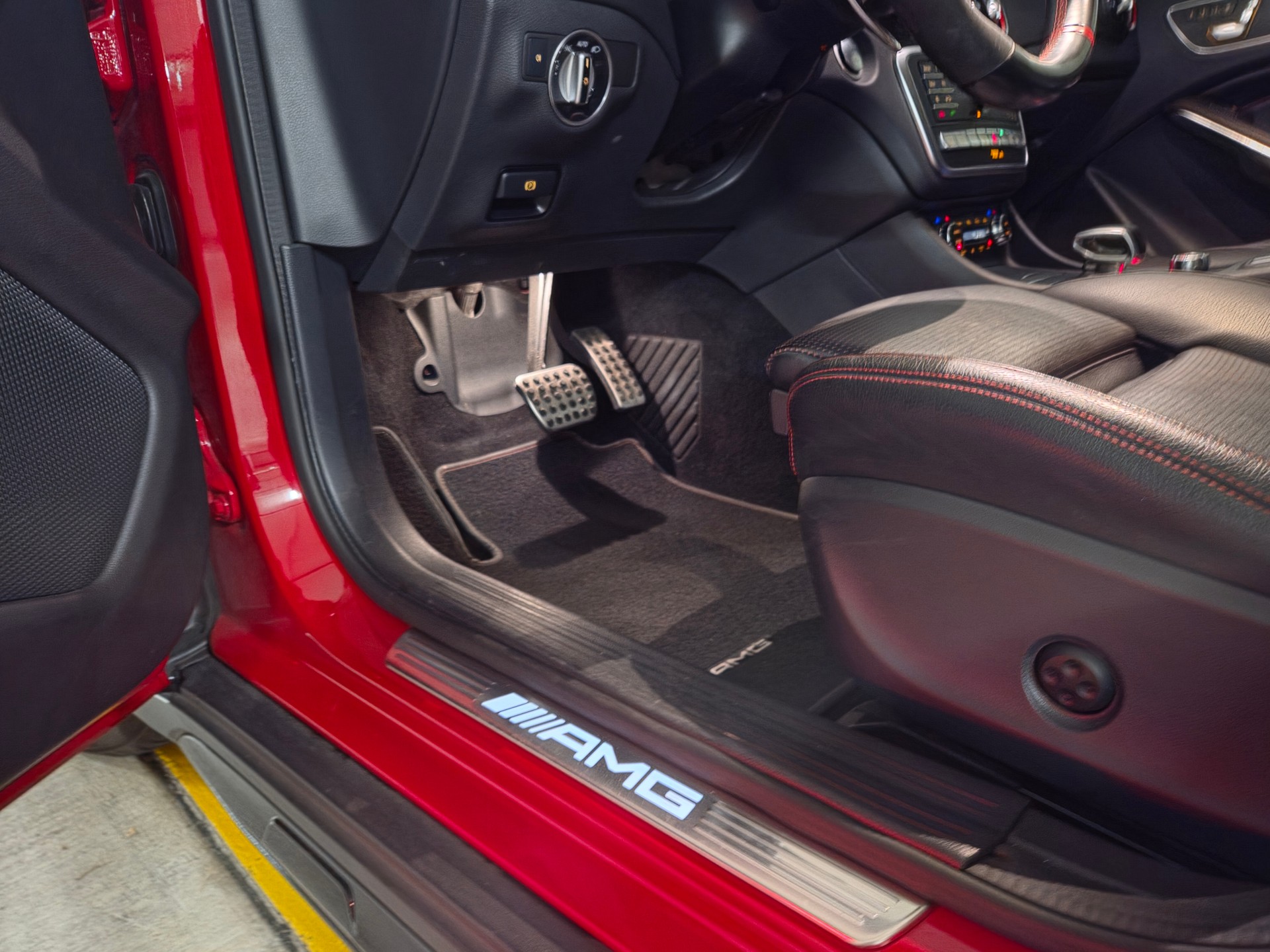 MERCEDES-BENZ GLA 45 AMG 4m-image-5