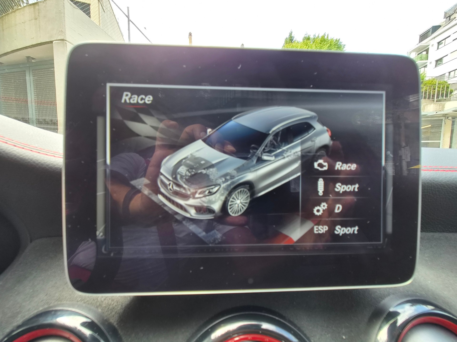 MERCEDES-BENZ GLA 45 AMG 4m-image-12
