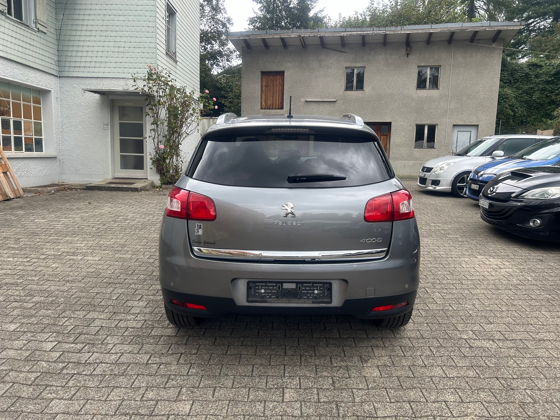 PEUGEOT 4008 1.8 HDi Allure 4WD mit frische ab MFK +service-image-4