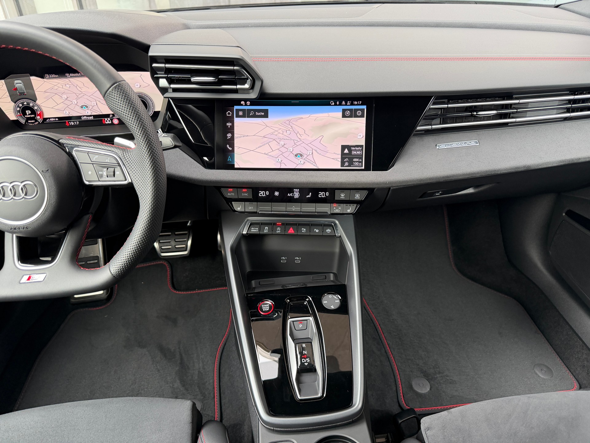 AUDI S3 Sportback TFSI quattro S-tronic-image-25