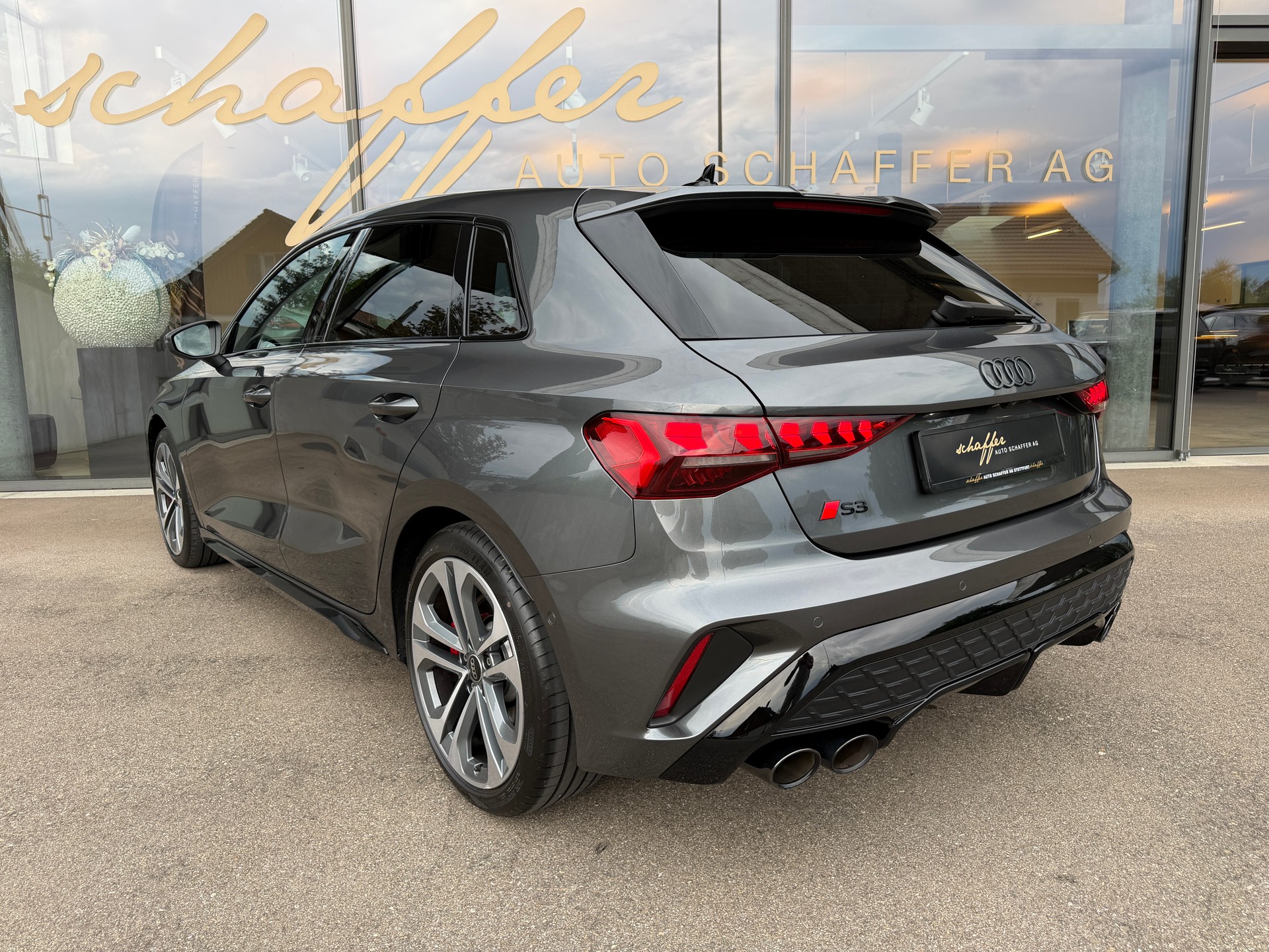 AUDI S3 Sportback TFSI quattro S-tronic-image-6