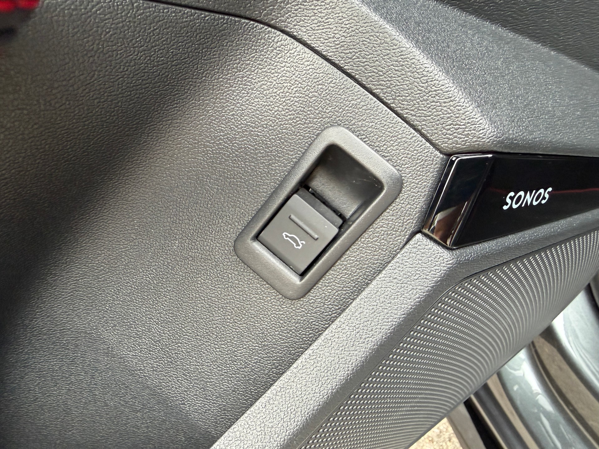 AUDI S3 Sportback TFSI quattro S-tronic-image-18