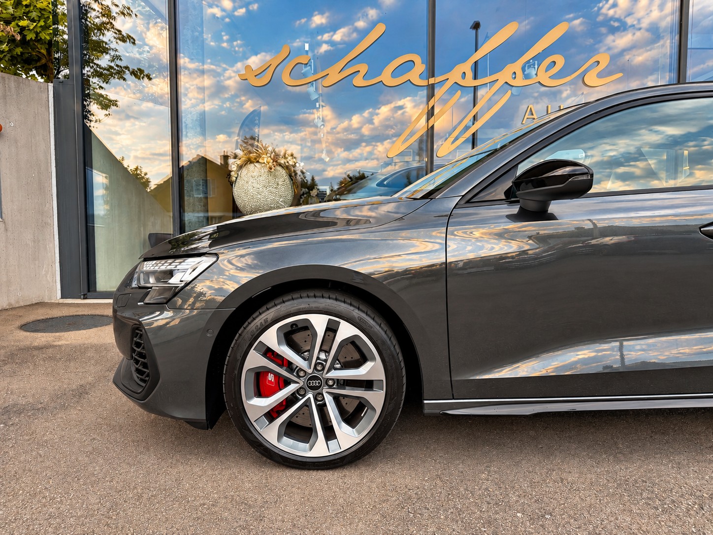 AUDI S3 Sportback TFSI quattro S-tronic-showroom-element-3