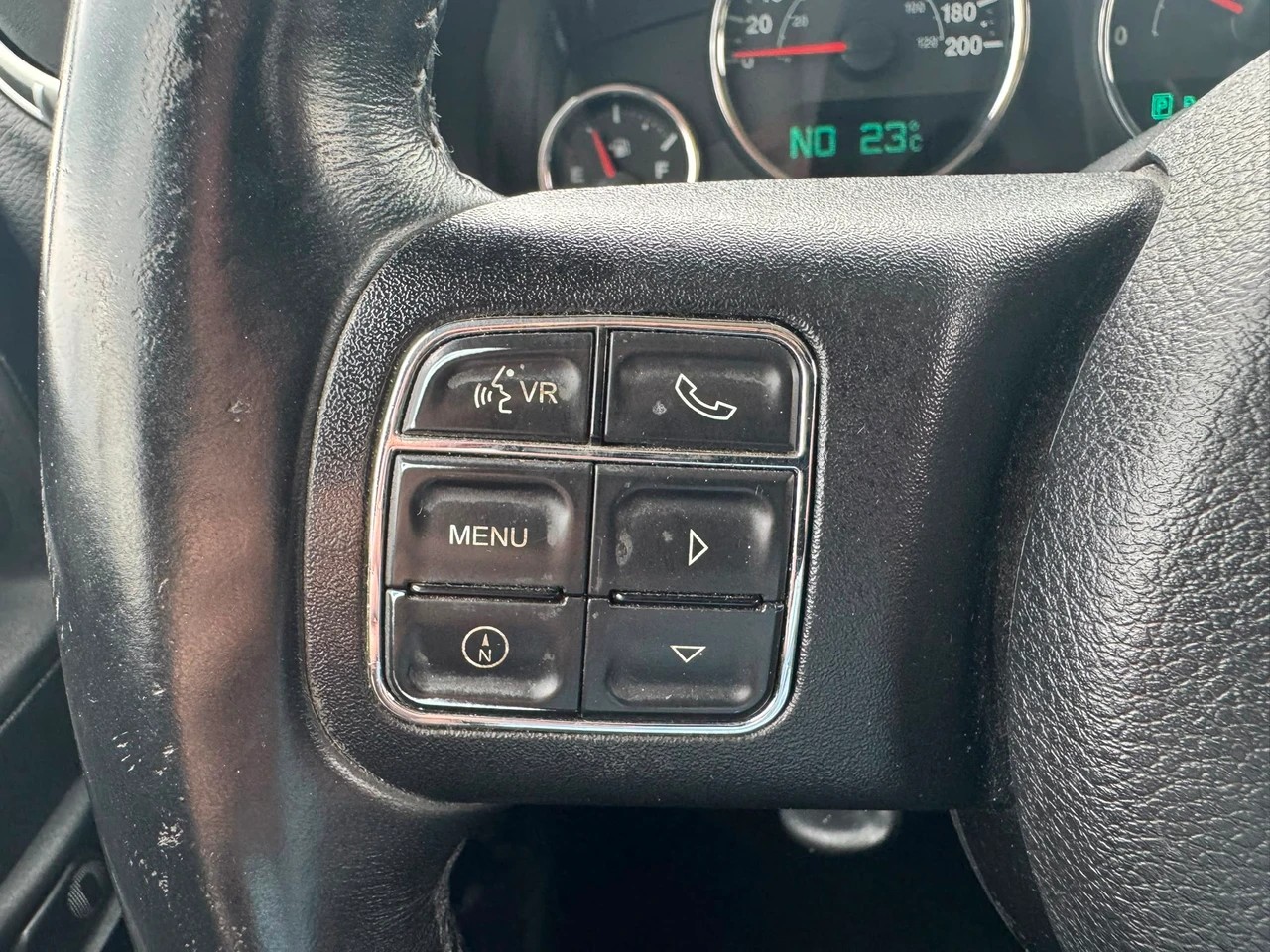 JEEP Wrangler 2.8 CRD Rubicon Automatic hardtop mit Anhängerkupplung 2`800 KG-image-11