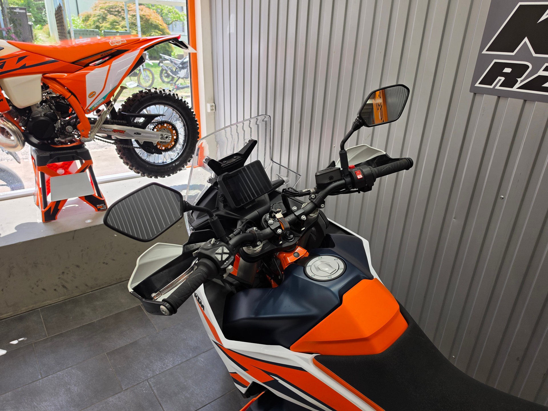 KTM 890 Adventure R-image-7