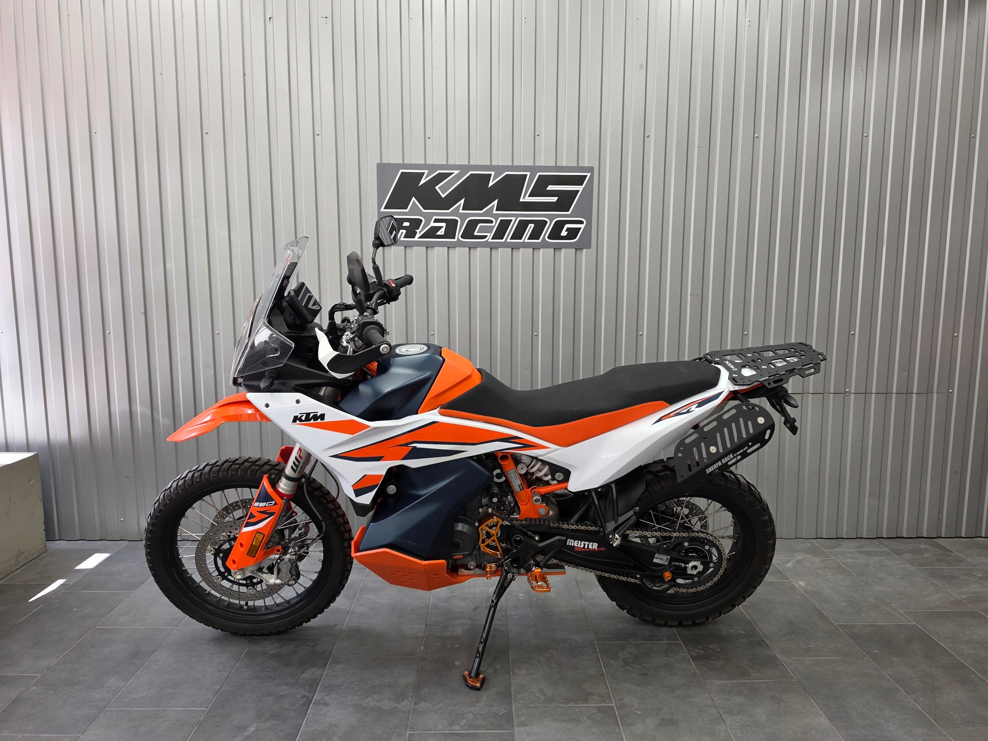 KTM 890 Adventure R-image-4