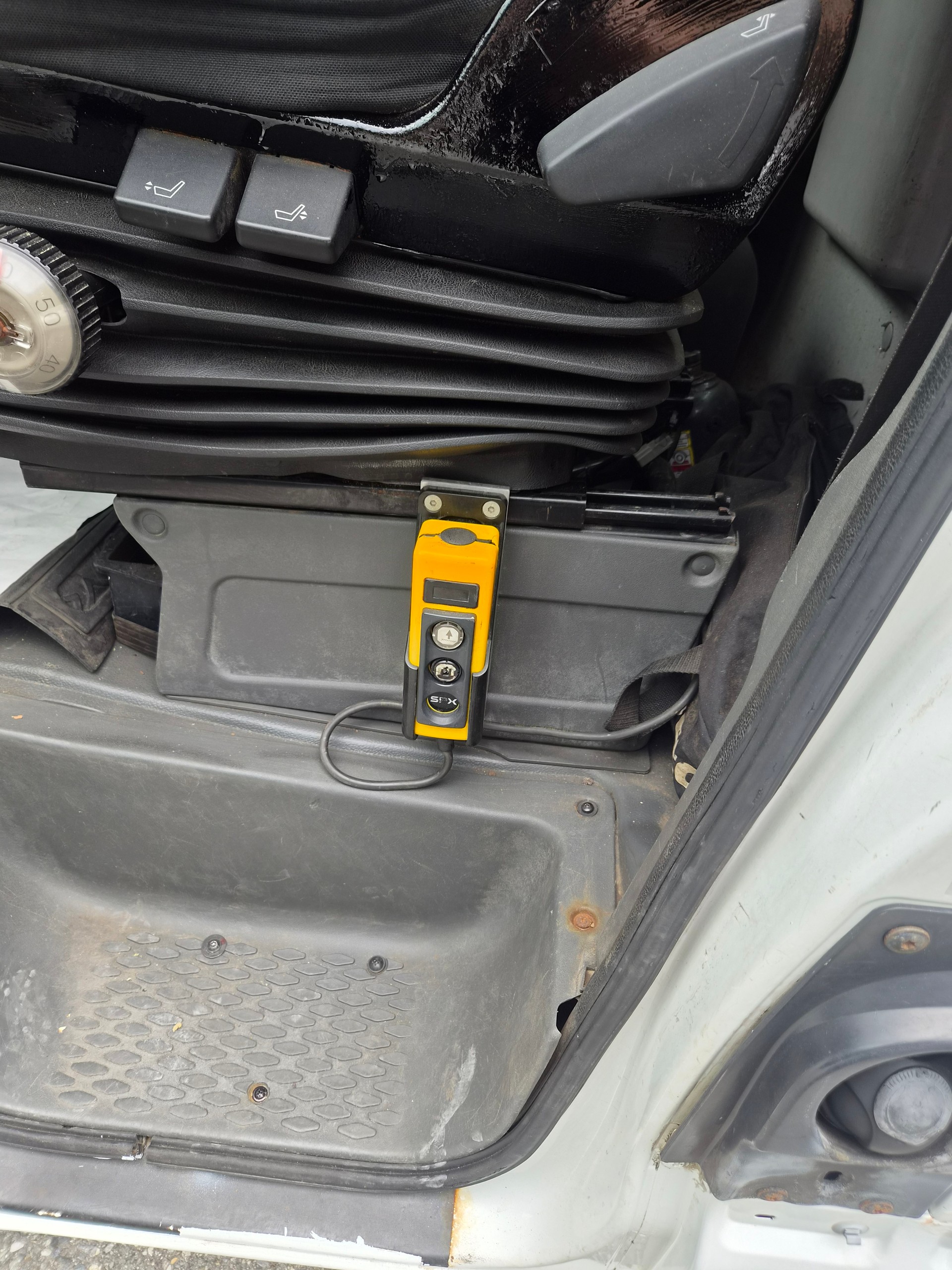 IVECO 35c15-image-6