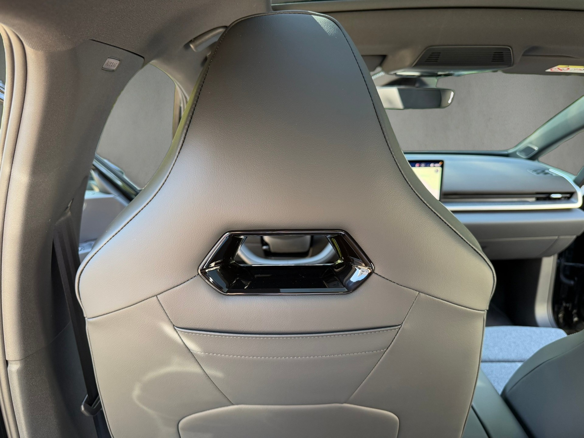 VW ID.3 Neo 79 kWh 231 PS Style-image-14