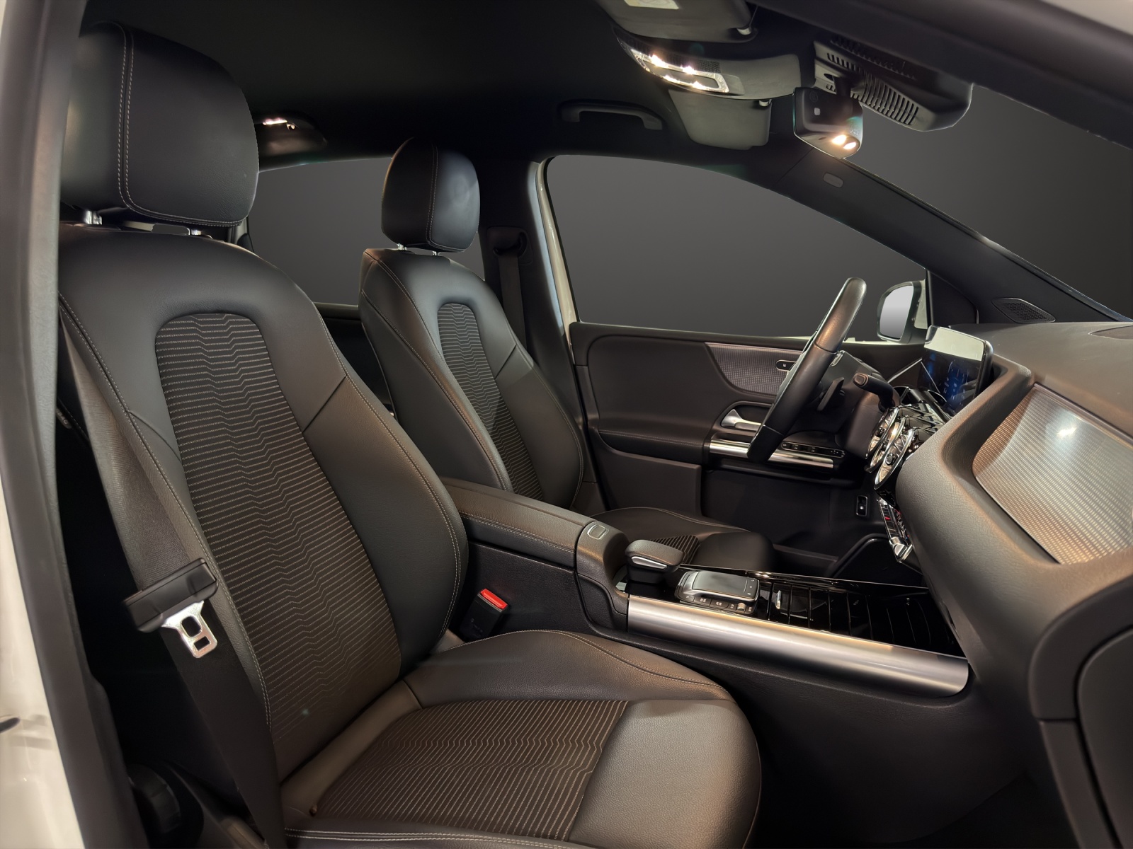 MERCEDES-BENZ B 250 e Progressive 8G-DCT-image-13