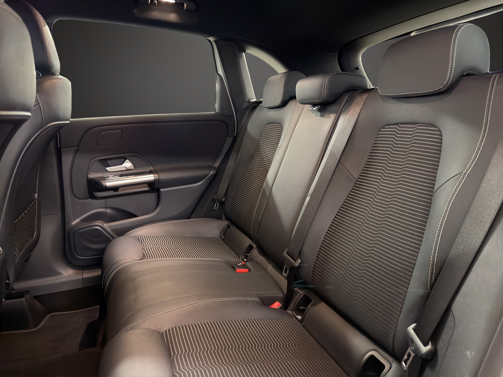 MERCEDES-BENZ B 250 e Progressive 8G-DCT-image-14