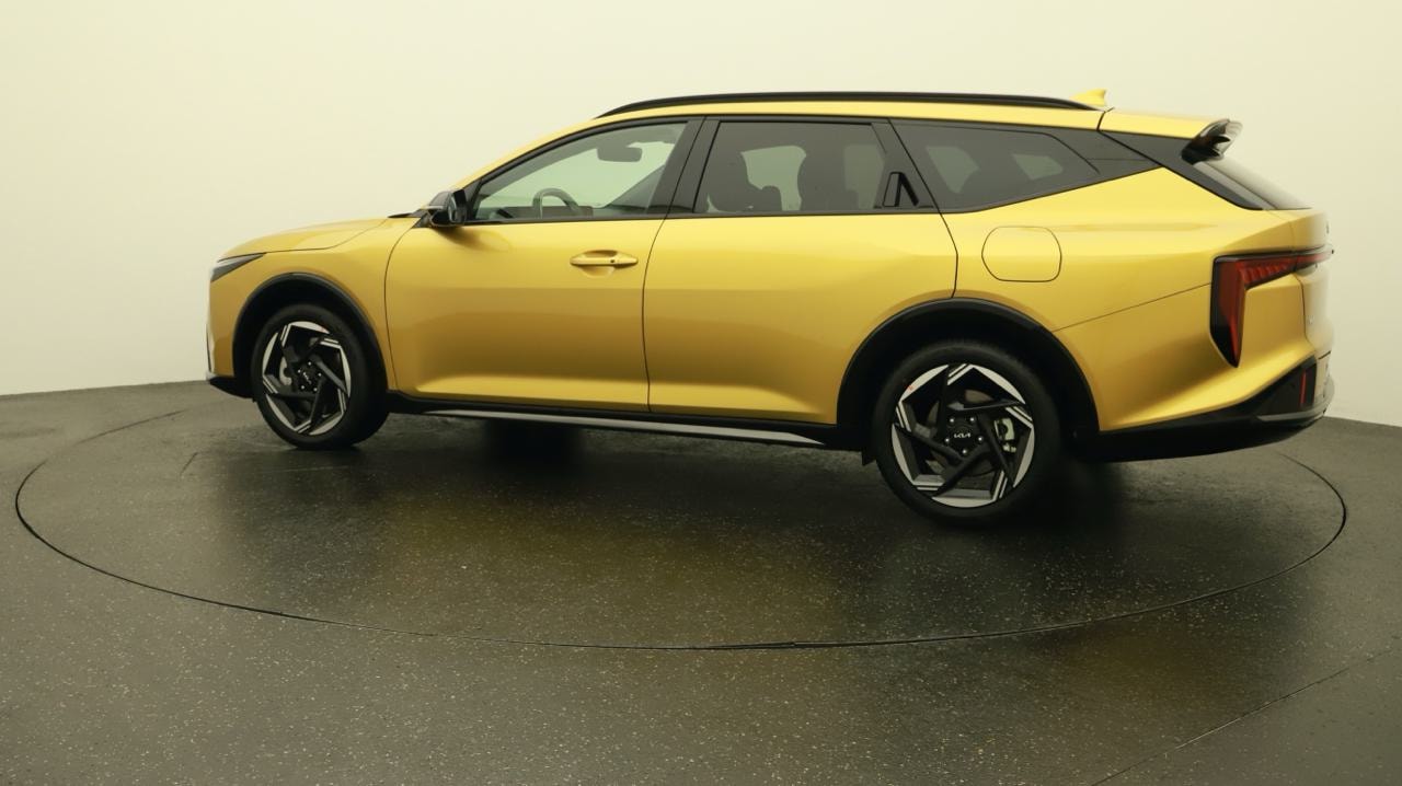 KIA K4 SW 1.6T-GDi GT-Line 7DCT-image-2