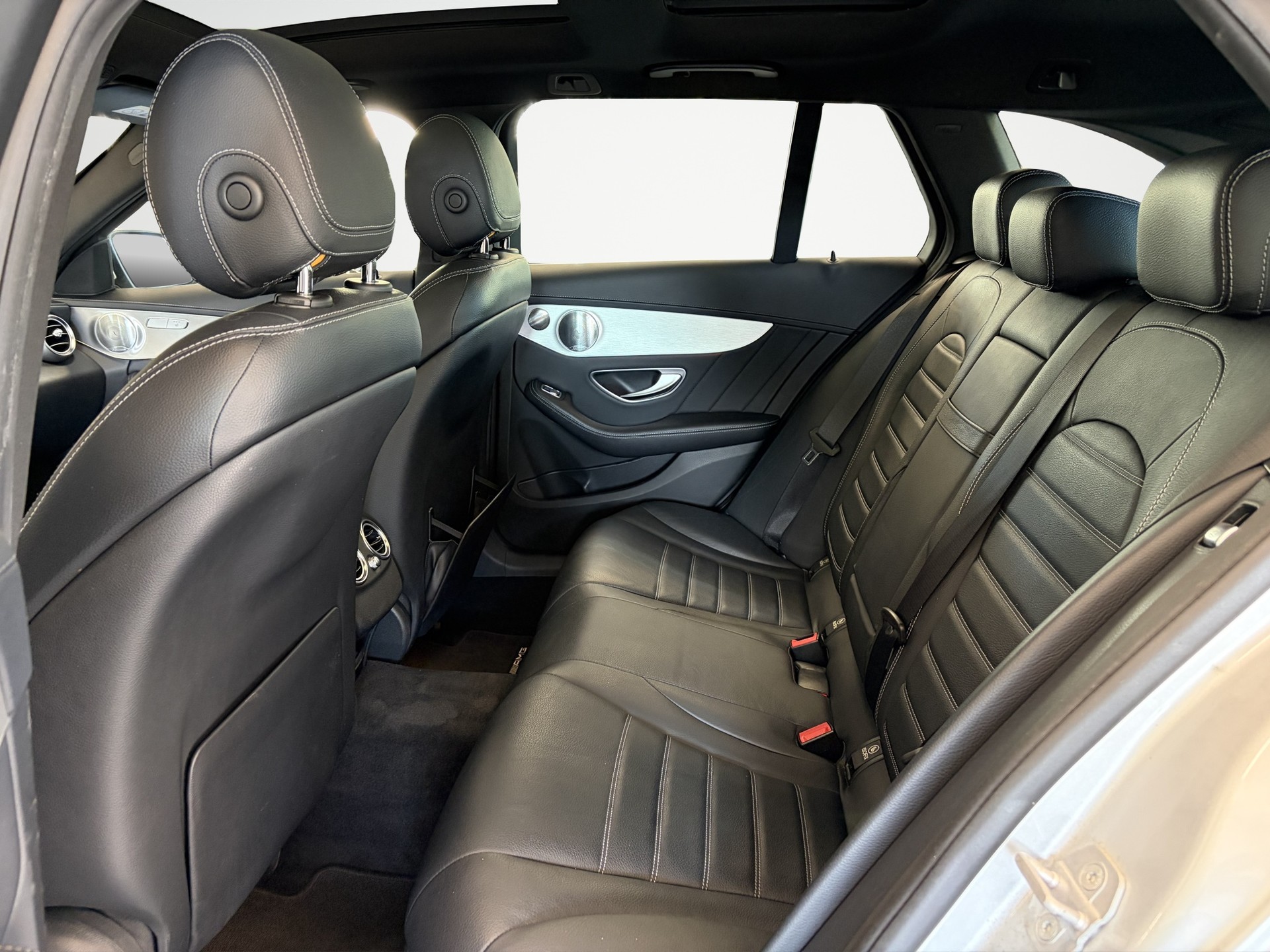 MERCEDES-BENZ C 400 AMG Line 4Matic 7G-Tronic-image-14