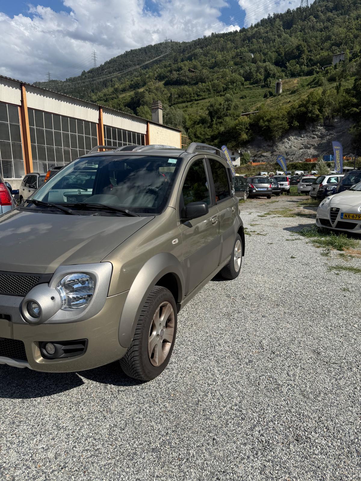 FIAT Cross 4wd-image-4
