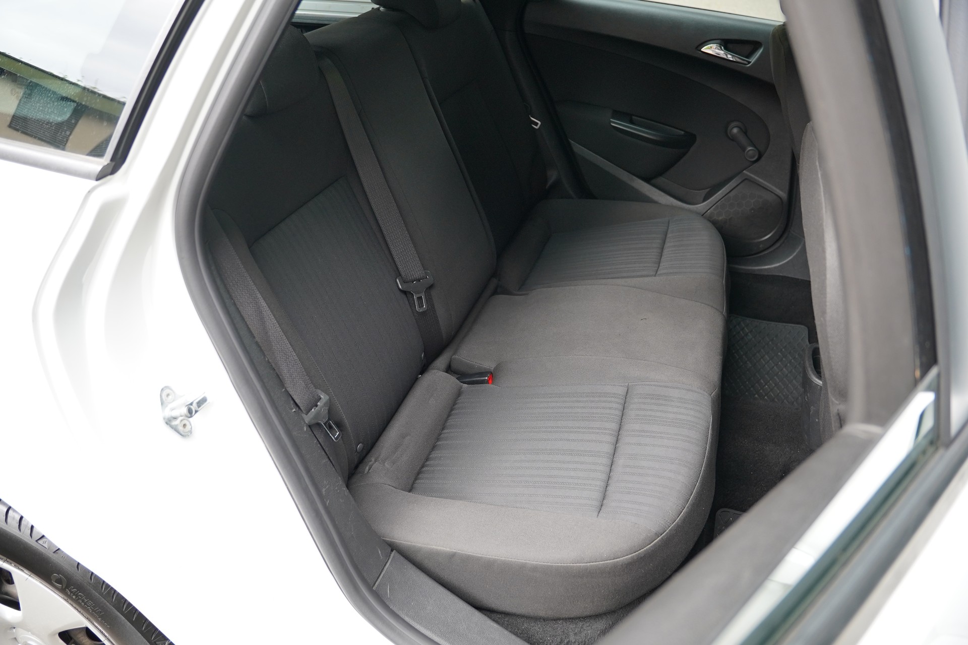 OPEL Astra SportsTourer 1.4i 16V-image-16