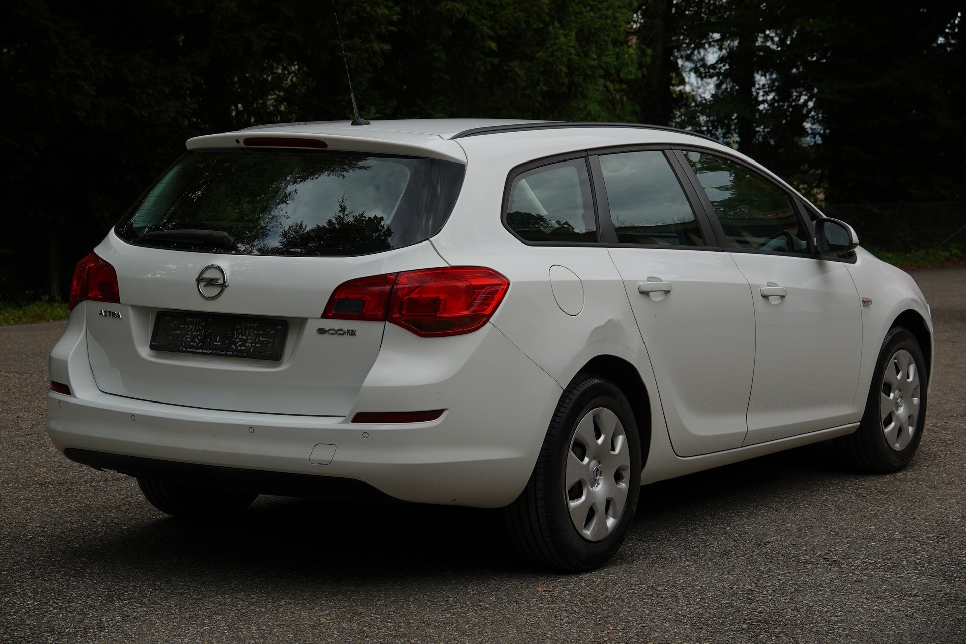 OPEL Astra SportsTourer 1.4i 16V-image-2
