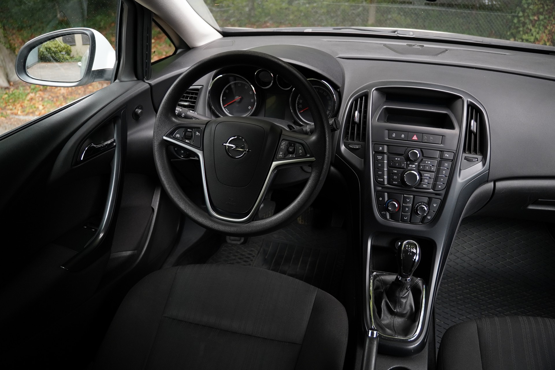 OPEL Astra SportsTourer 1.4i 16V-image-17