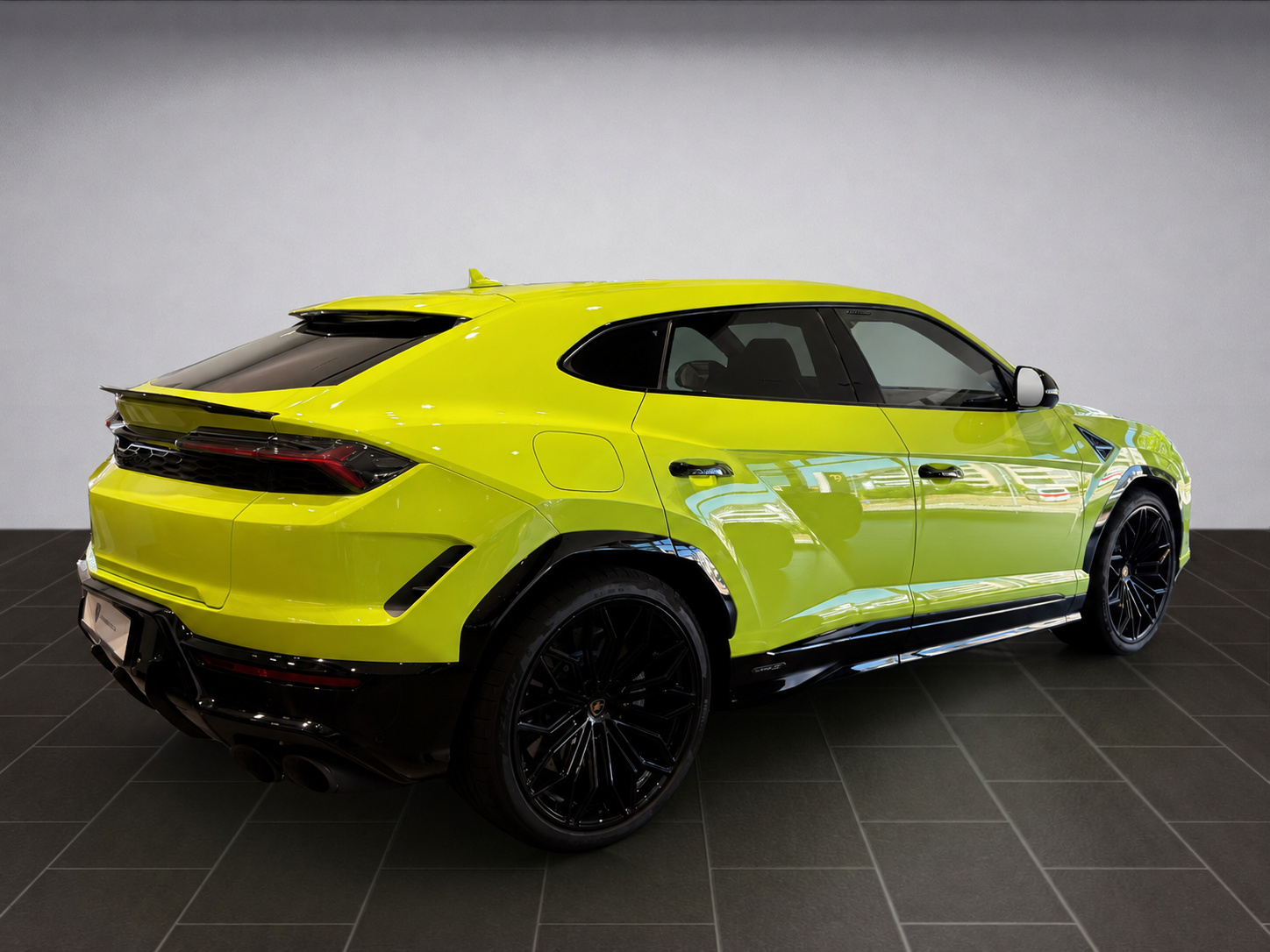 LAMBORGHINI Urus 4.0 SE-image-2