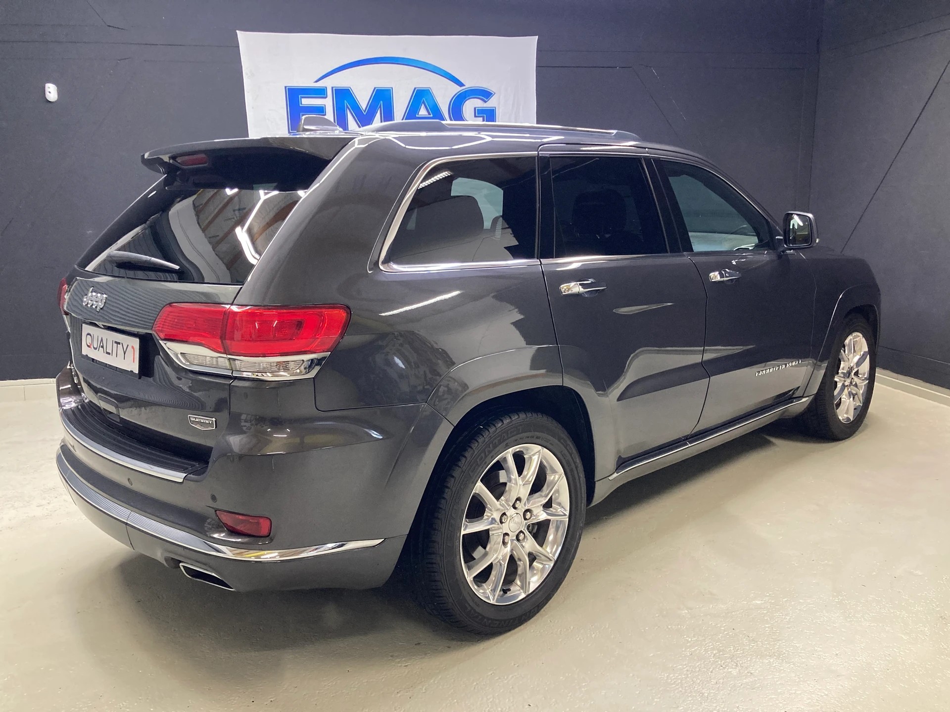 JEEP Grand Cherokee 3.0 CRD Summit Automatic-image-6