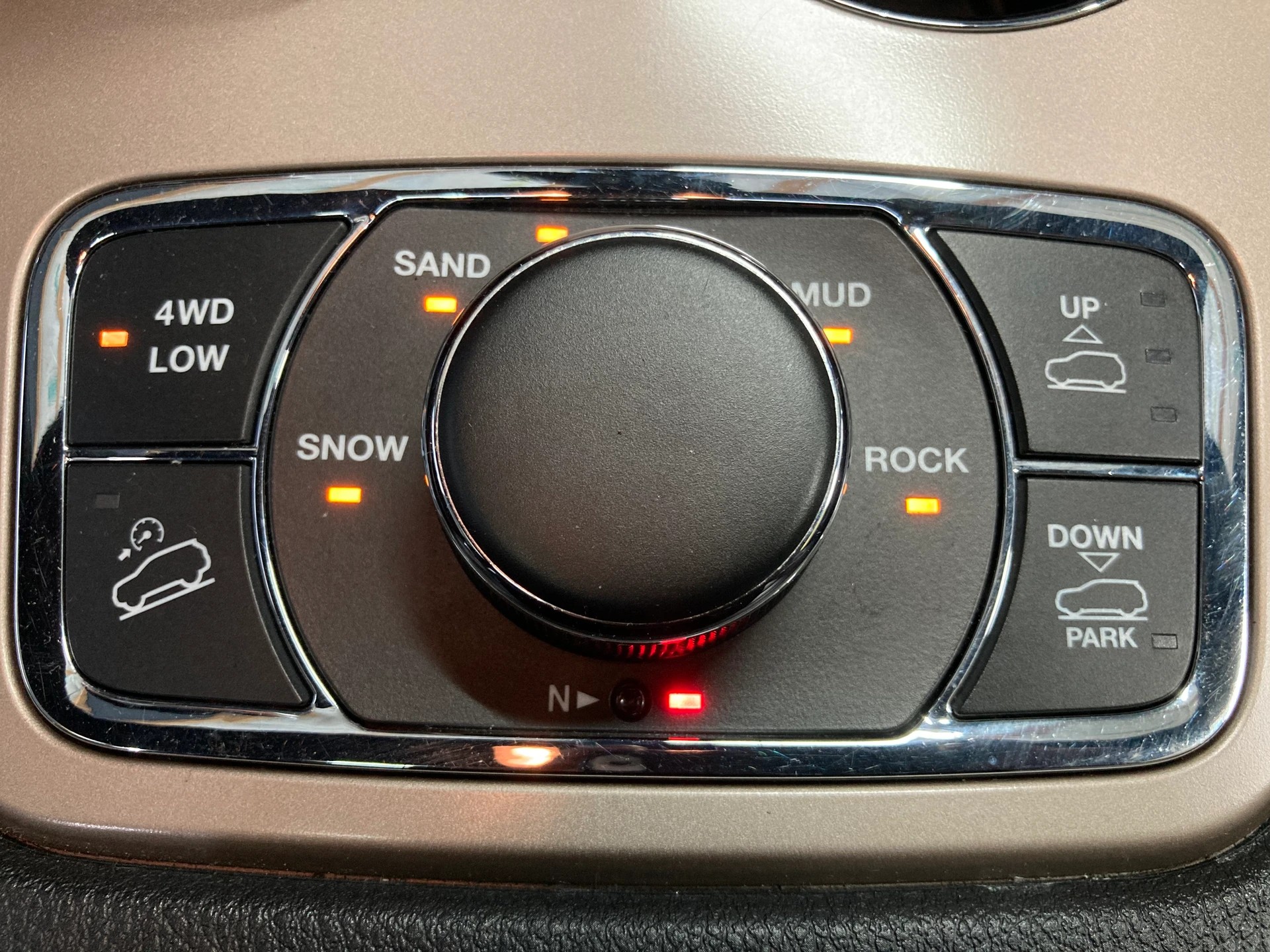 JEEP Grand Cherokee 3.0 CRD Summit Automatic-image-14