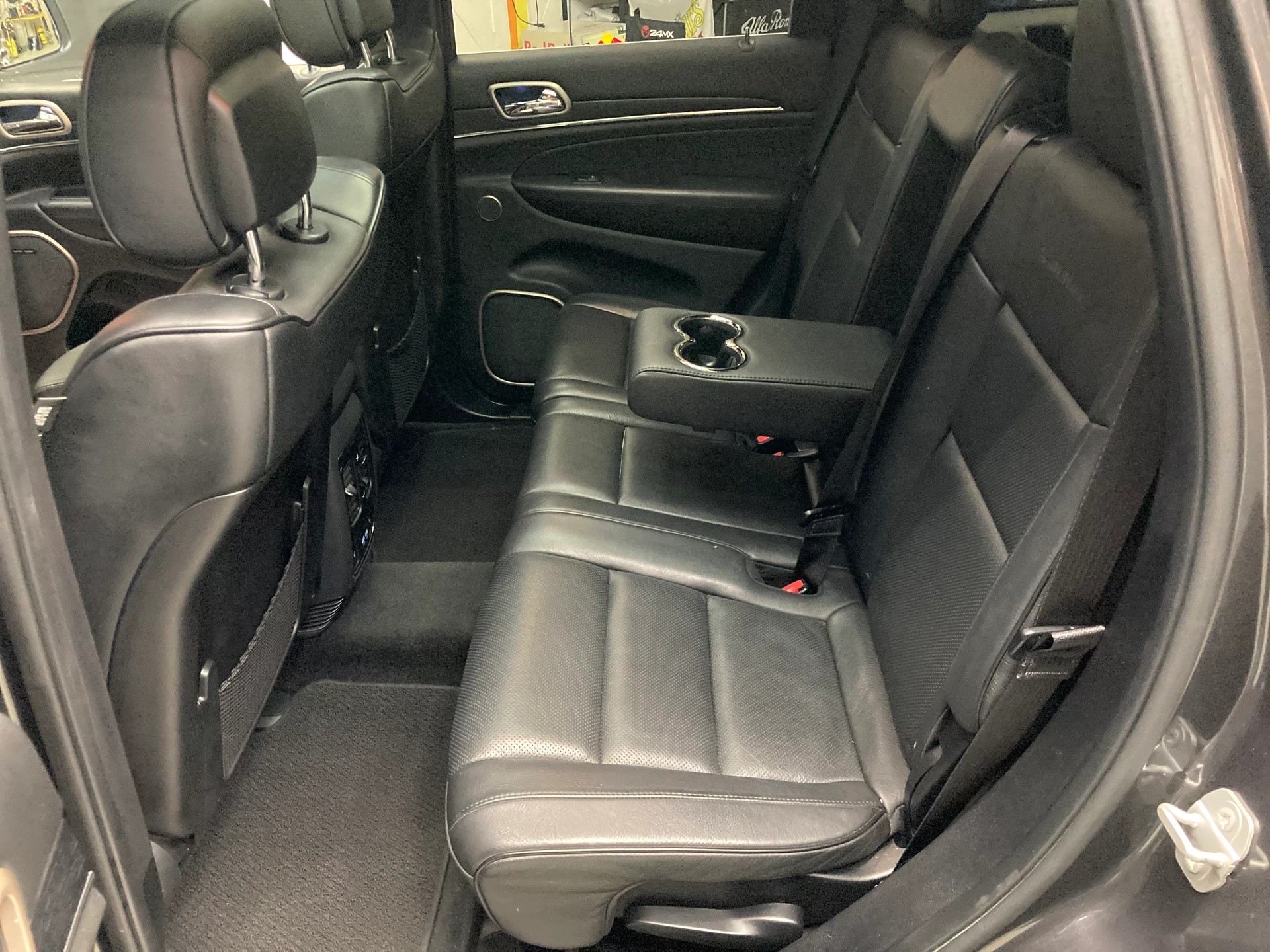 JEEP Grand Cherokee 3.0 CRD Summit Automatic-image-12