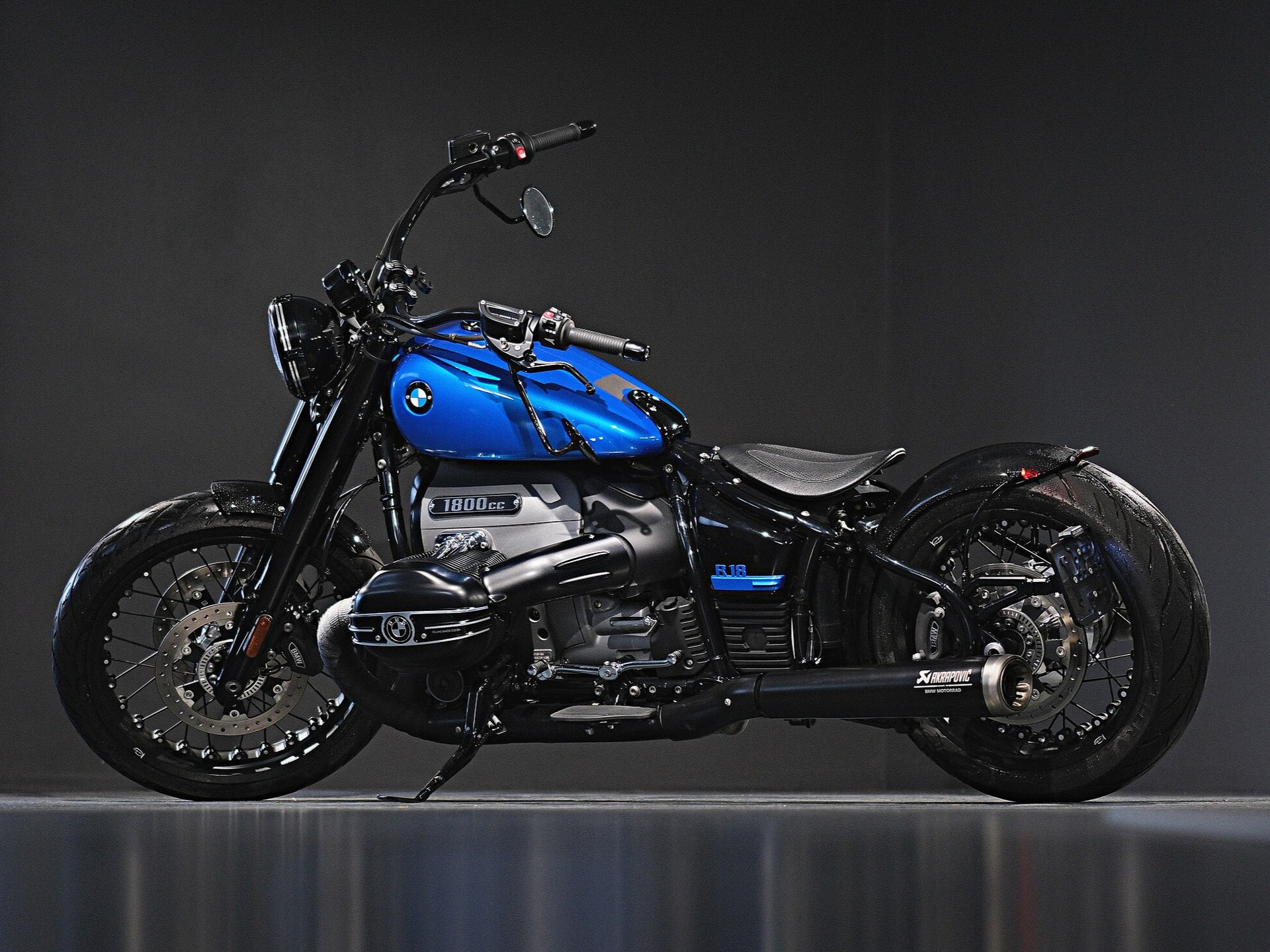BMW R 18-showroom-element-3