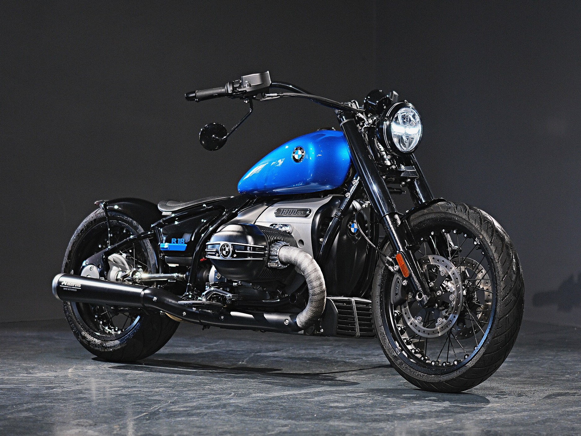 BMW R 18