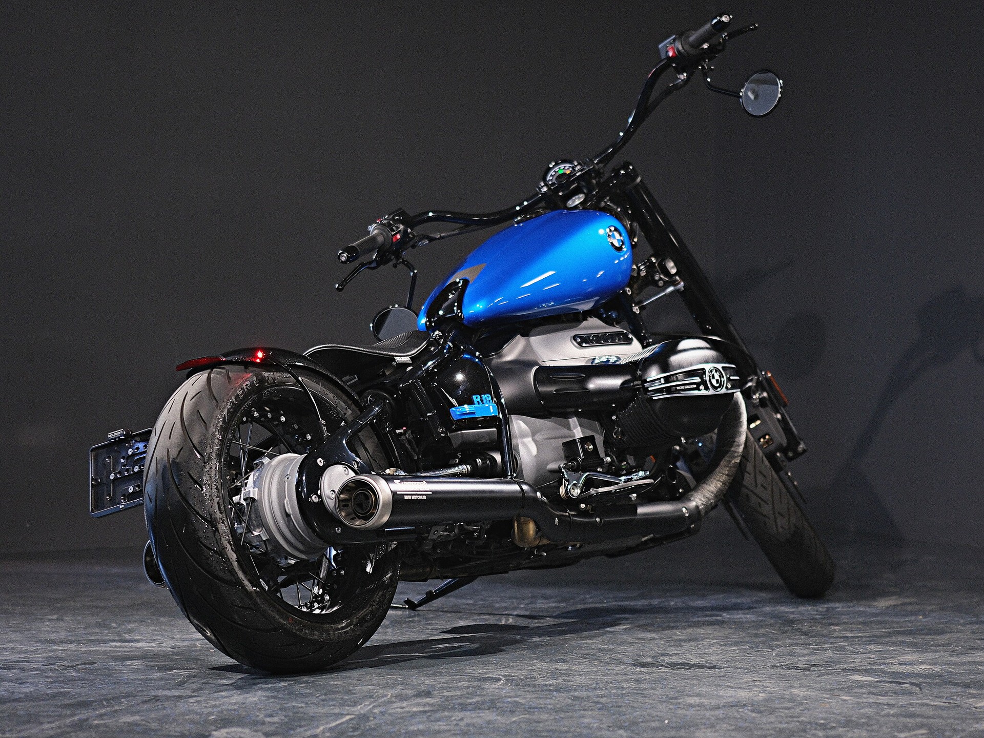 BMW R 18-showroom-element-2