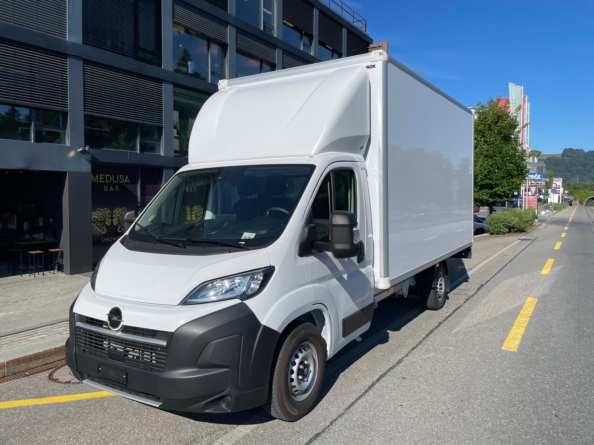 OPEL Movano 2.2 d 3,5t L4 mit AHK + Rückfahrkamera-image-0