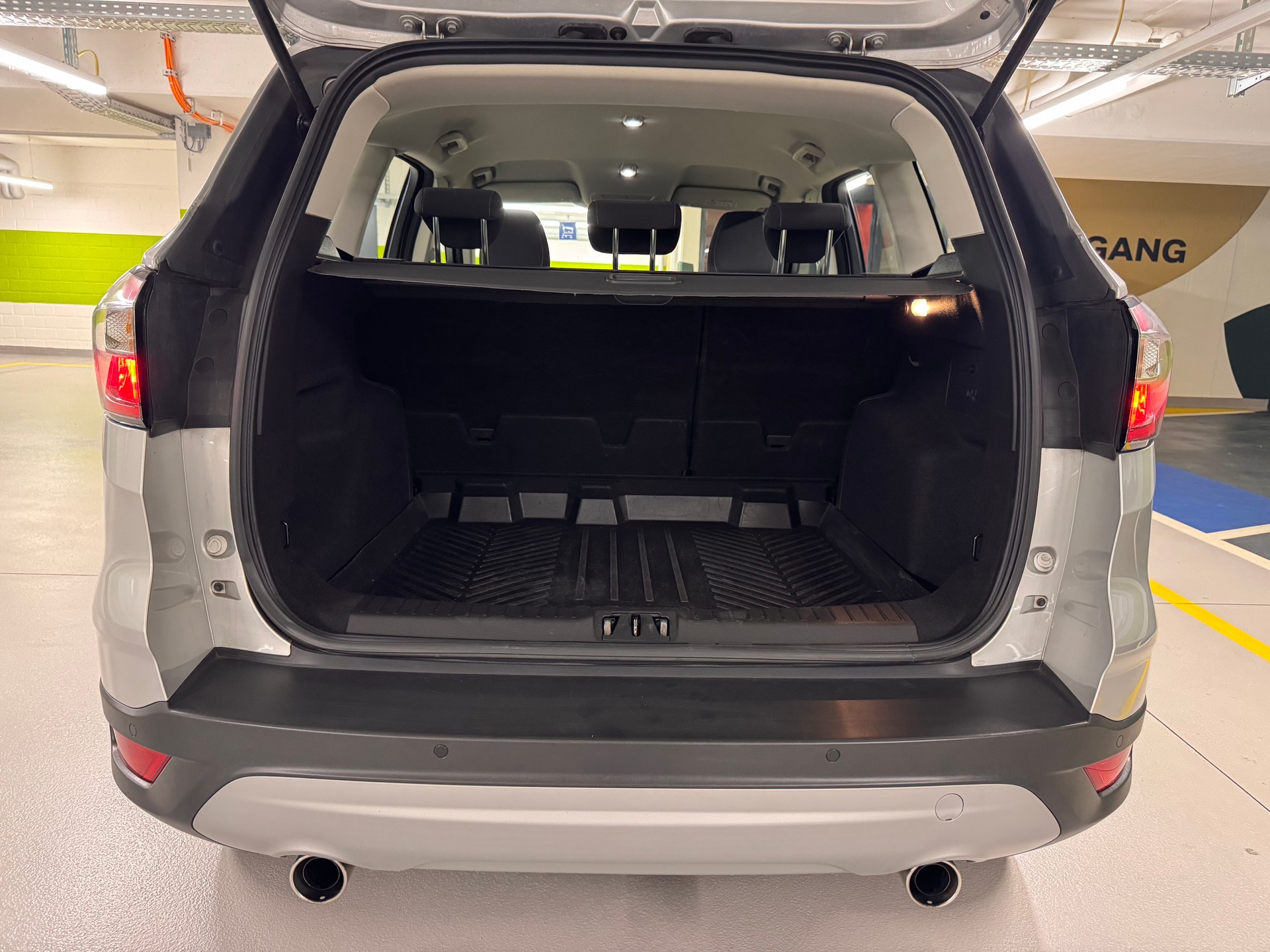 FORD Kuga 1.5 TDCi Vignale 2WD-image-7