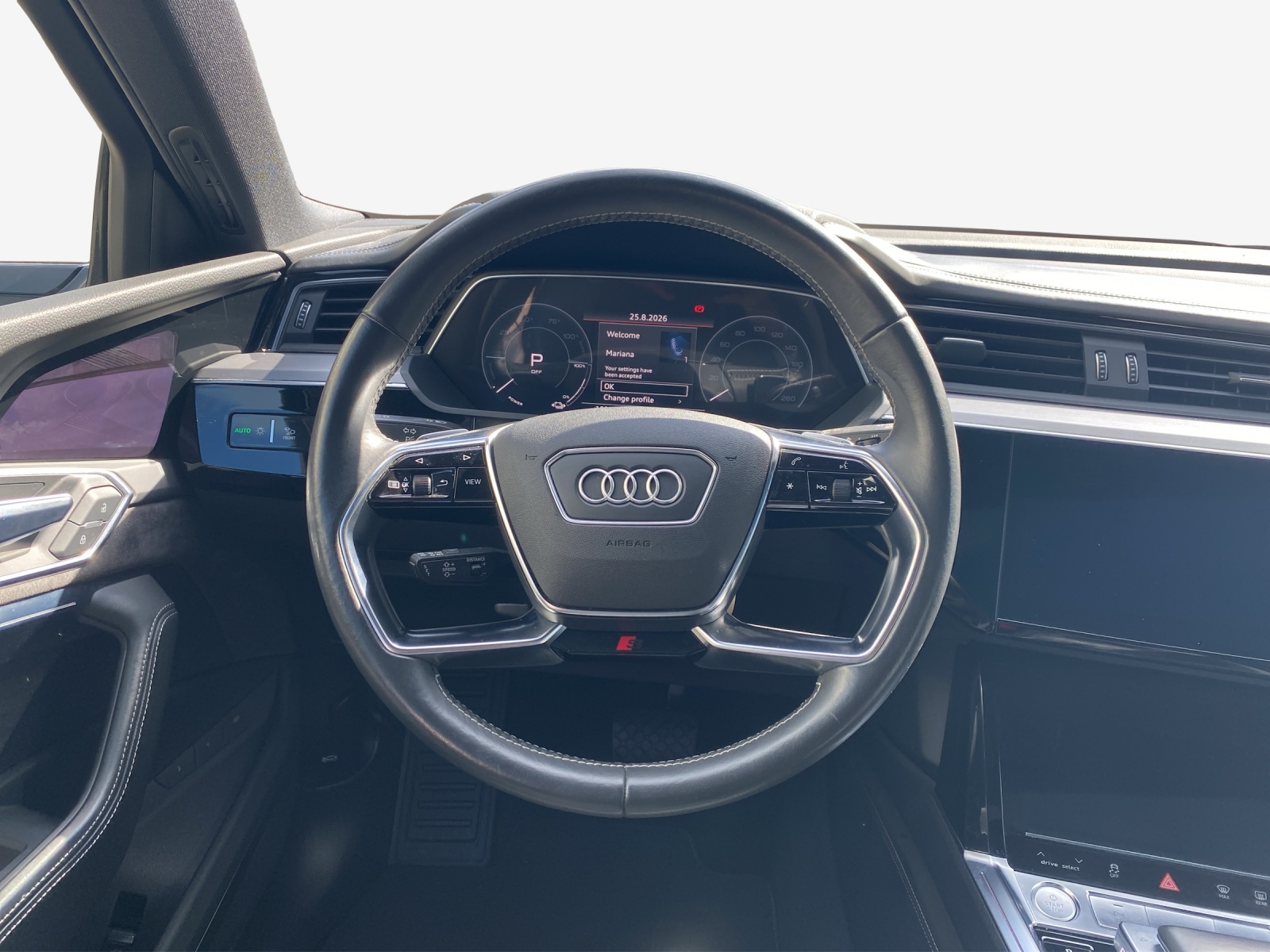 AUDI e-tron 55 Advanced quattro-image-9