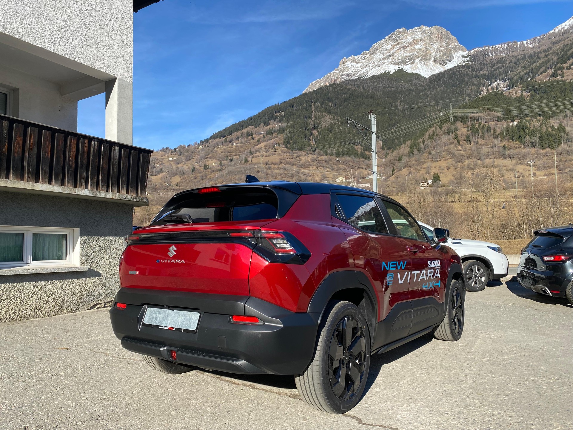 SUZUKI e Vitara Compact Top 4x4-image-4